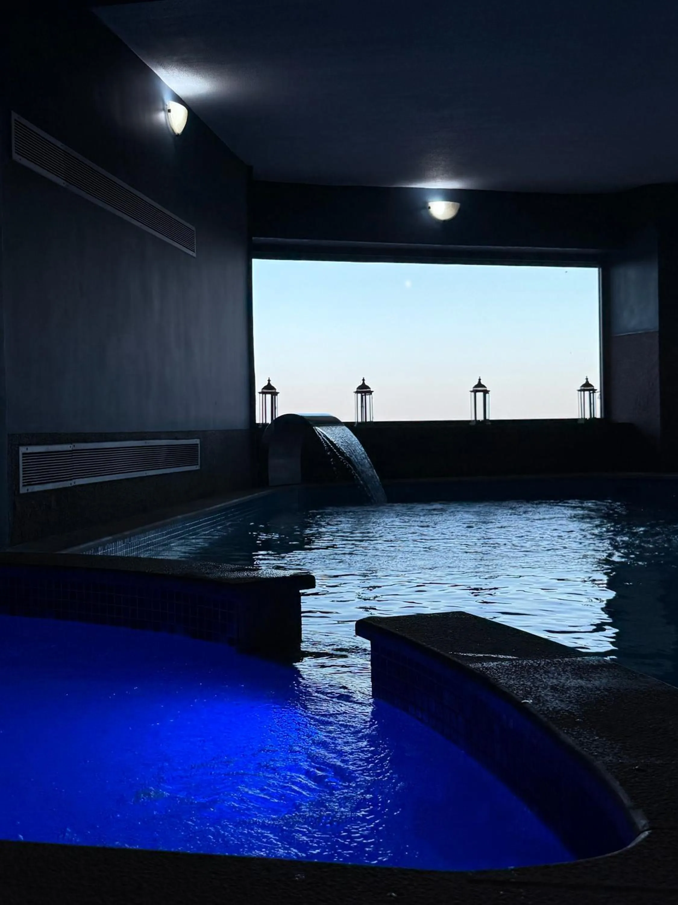 Swimming pool in Hotel Iliovasilema