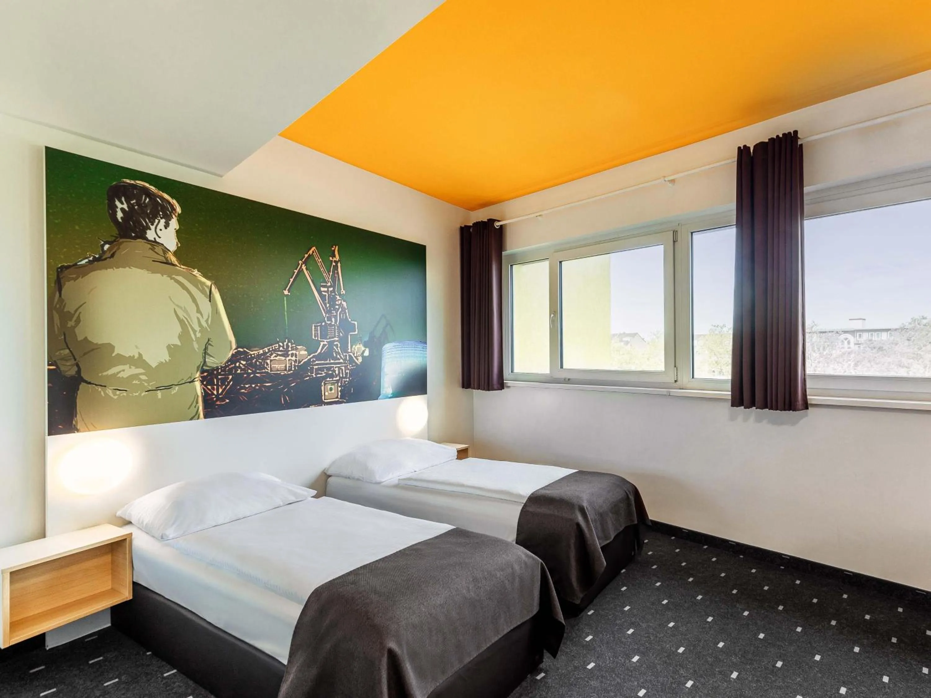 Photo of the whole room, Bed in B&B Hotel Duisburg Hbf-Süd