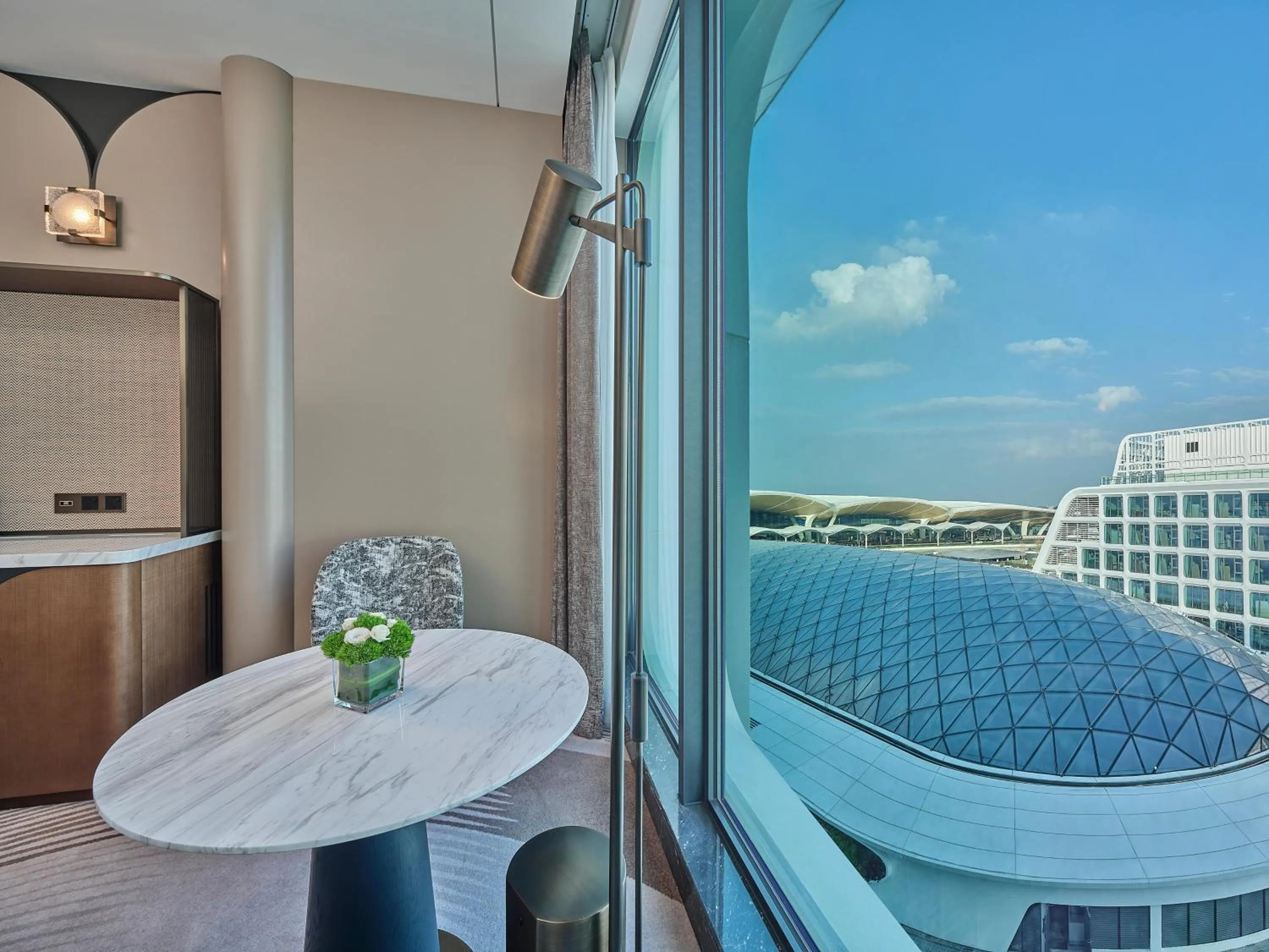 Photo of the whole room in Hilton Guangzhou Baiyun Airport