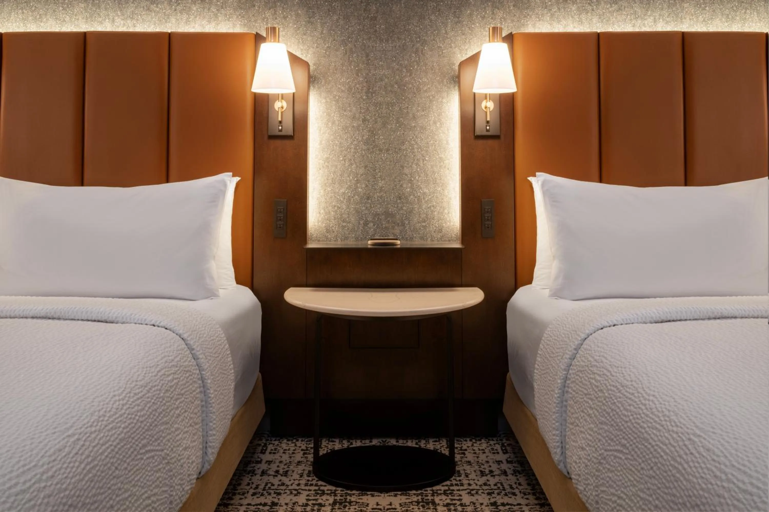 Bedroom, Bed in Tempo By Hilton Washington Dc Downtown