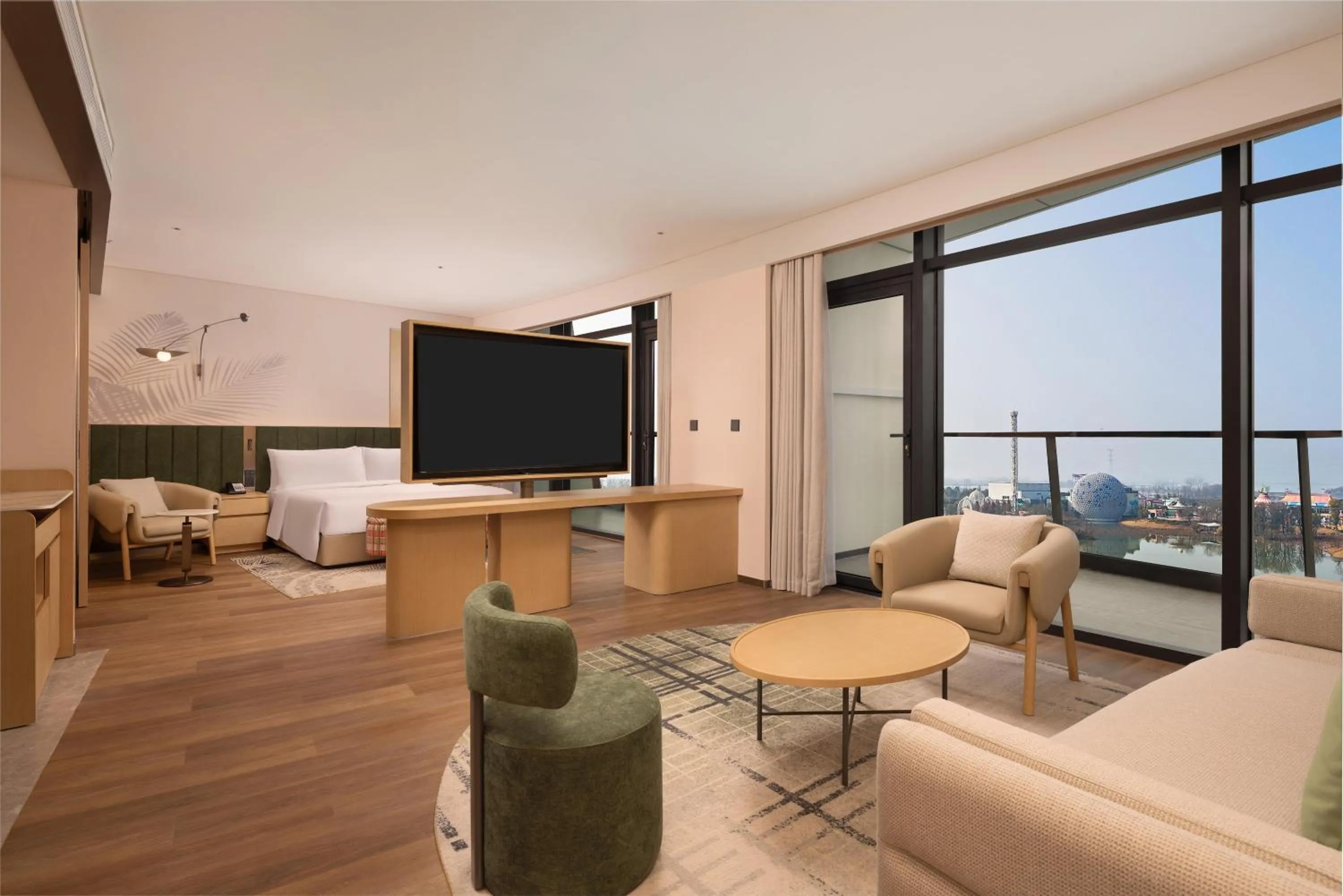 Living room, Bed in Hilton Garden Inn Huangshi Dinosaur Wonderland