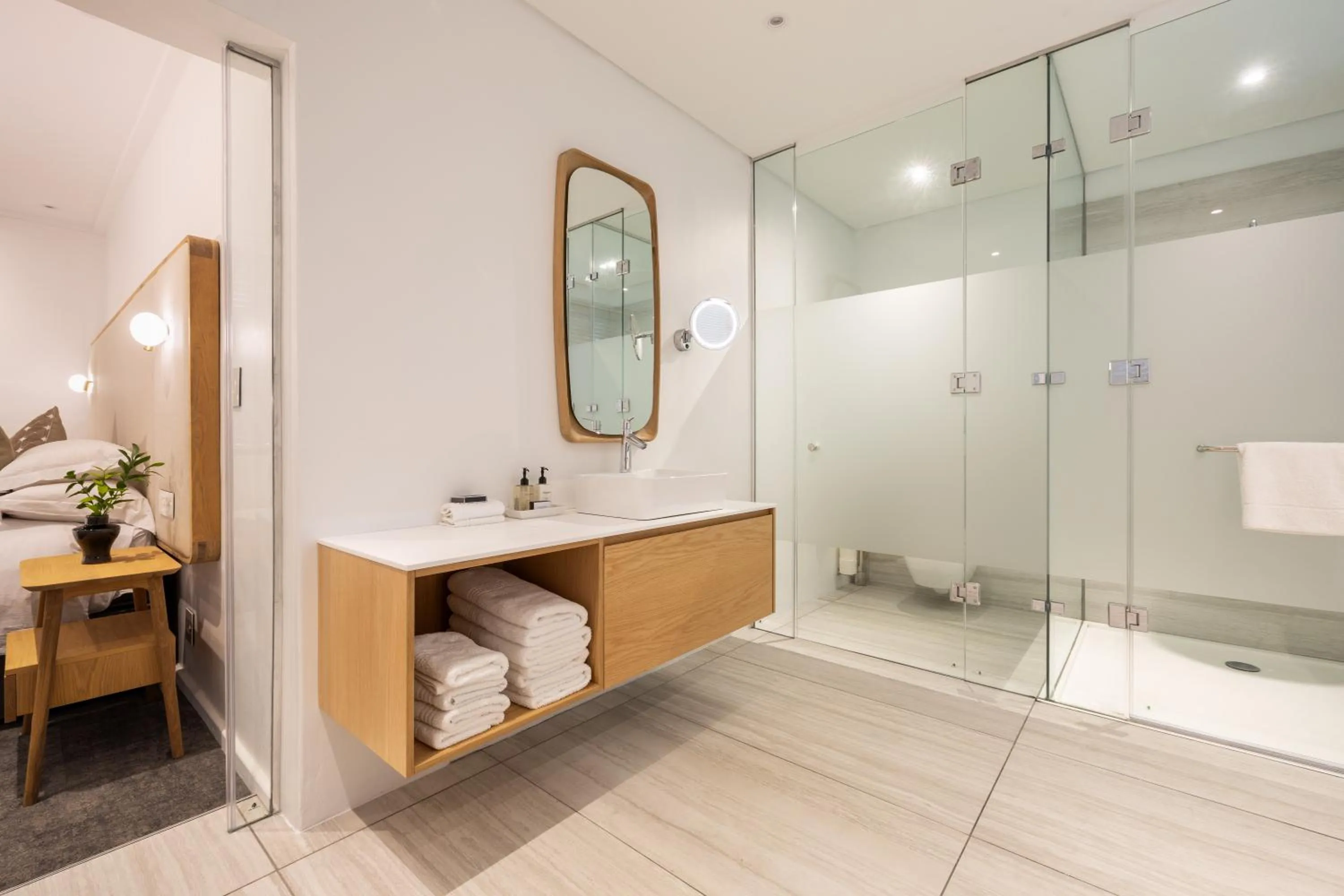 Bathroom in Vineyard Hotel