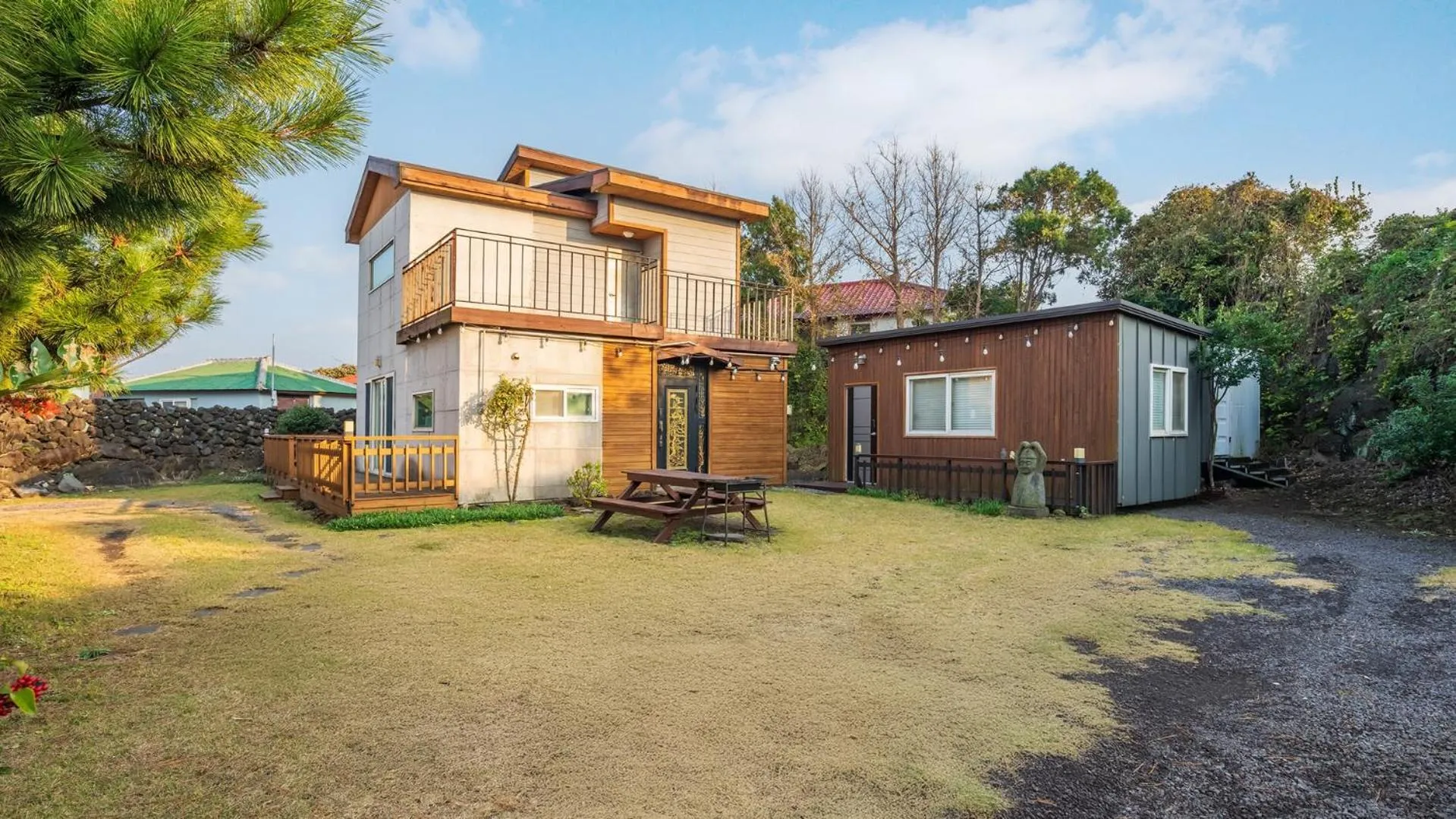 Property building in Jeju Handong Stay Pet-Friendly Pension