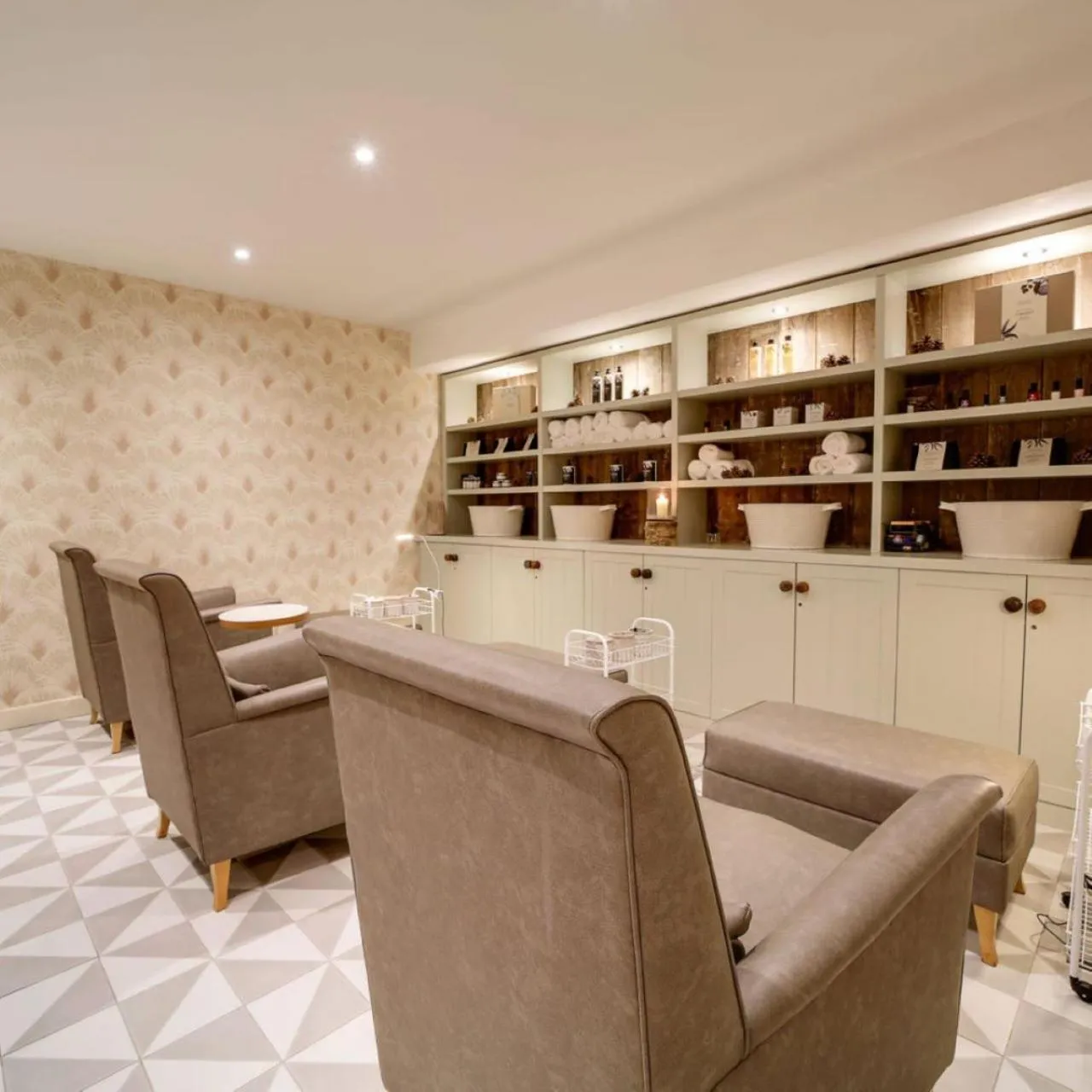 Spa and wellness centre/facilities in St Moritz Hotel and Cowshed Spa