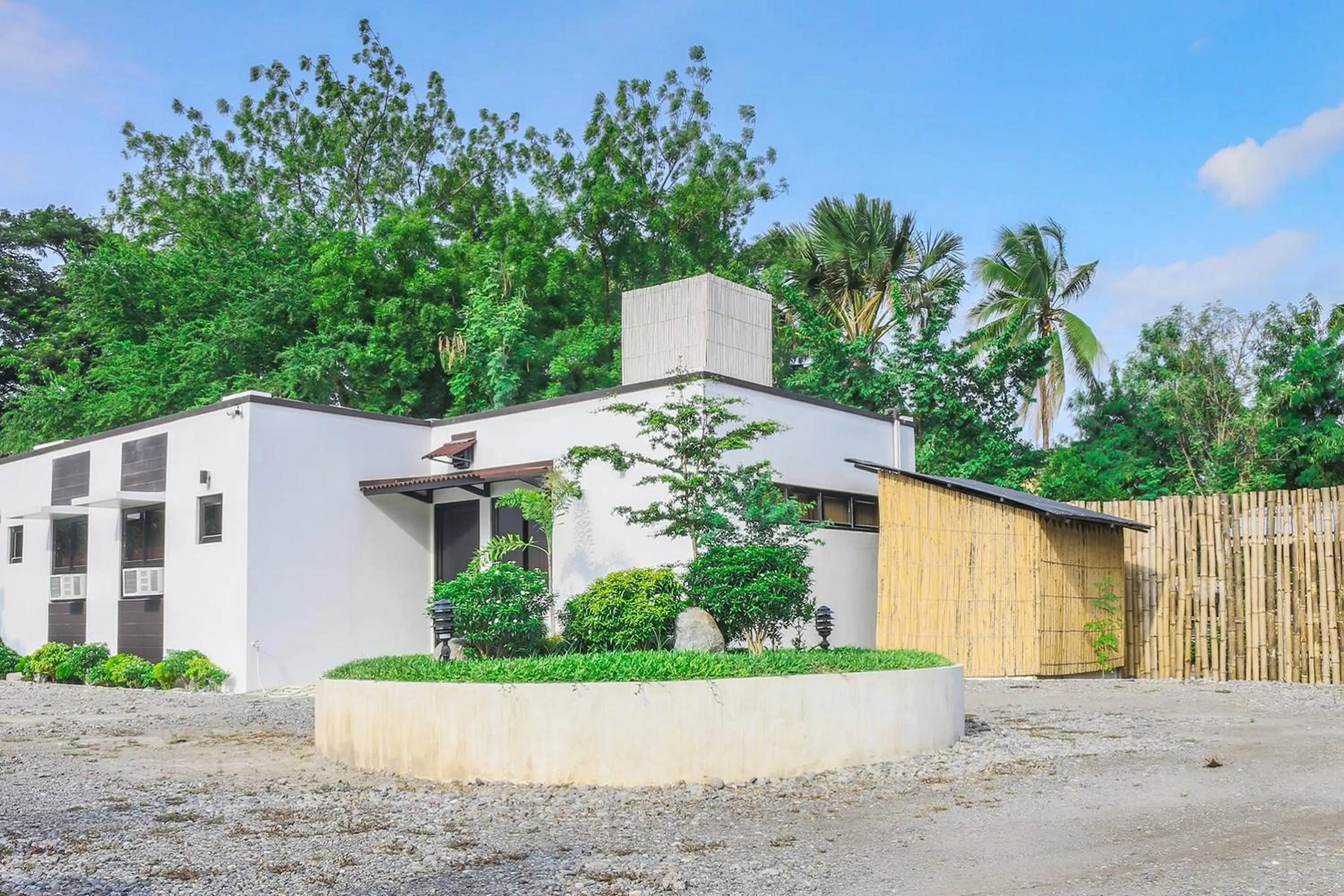 Property building in Alchan Suites