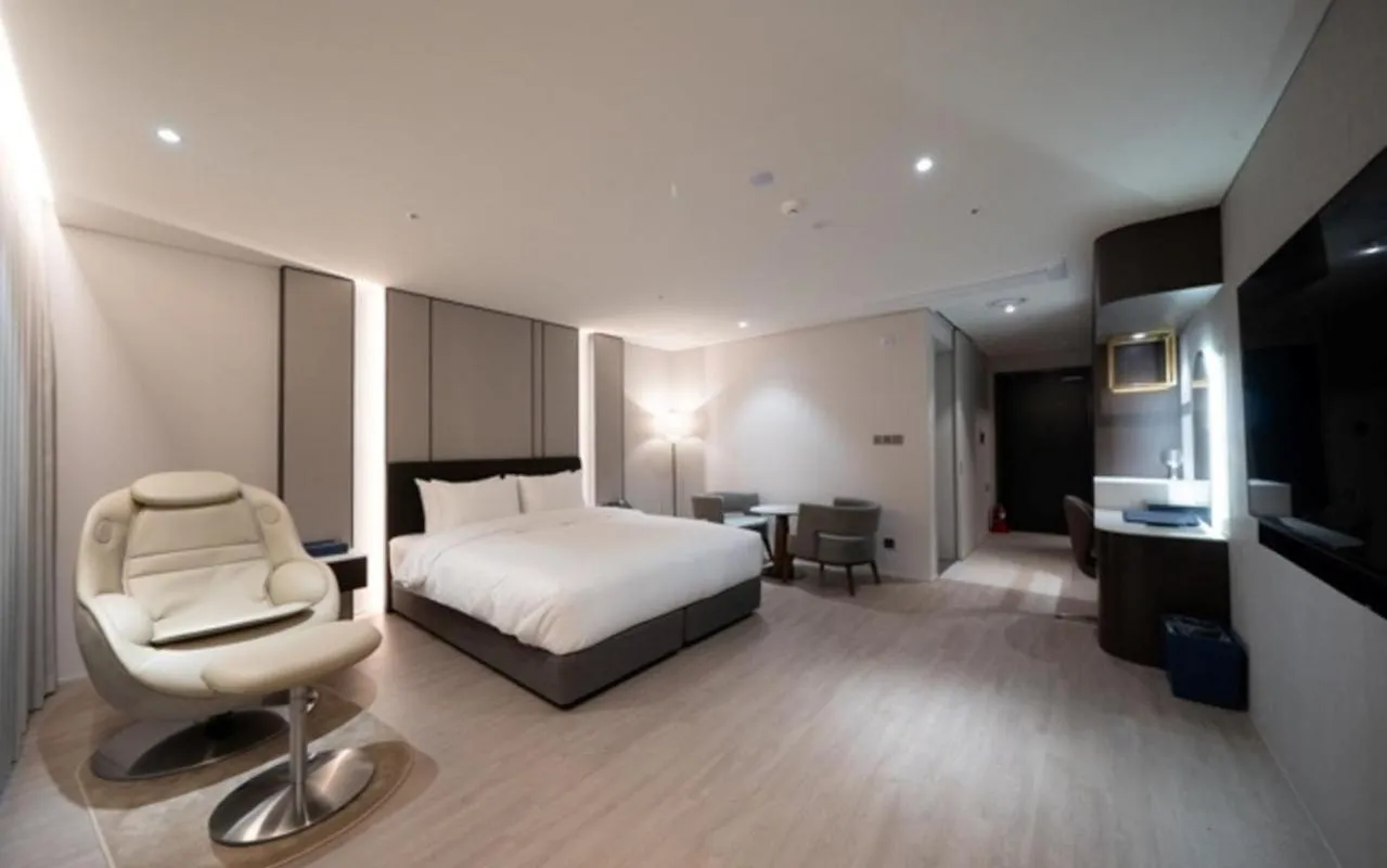 Bed in Daegu Hyeonpung Prana Hotel