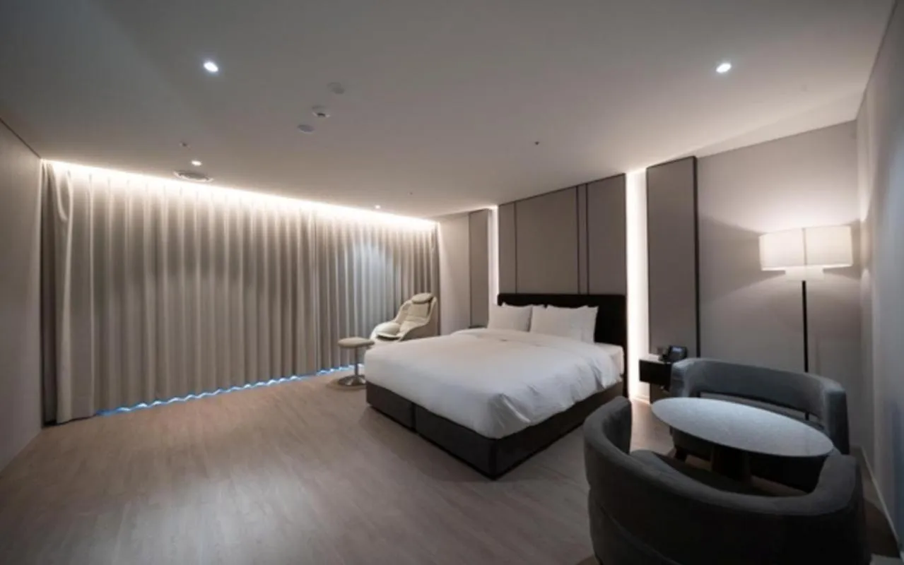 Bed in Daegu Hyeonpung Prana Hotel