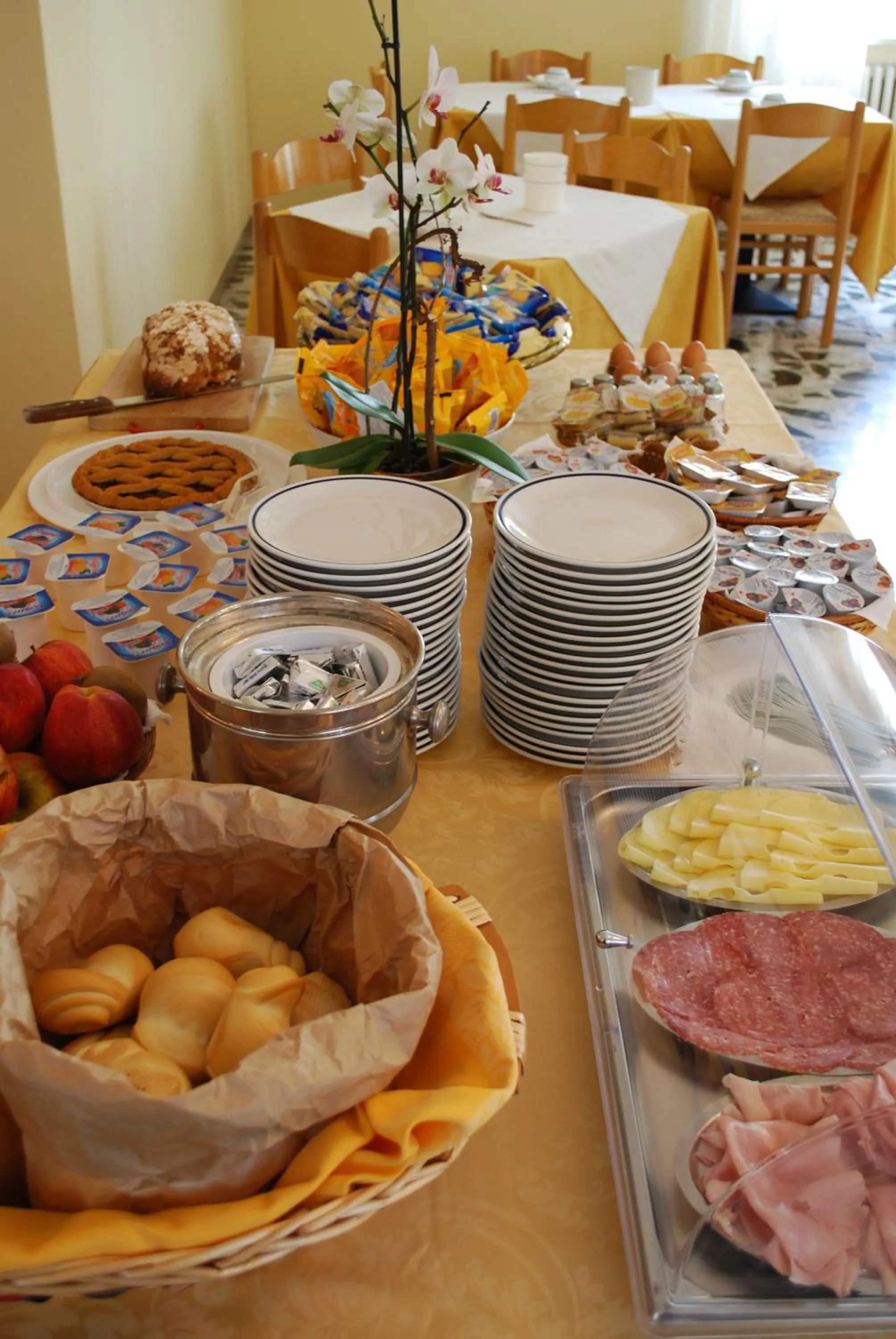 Buffet breakfast in Hotel Europa