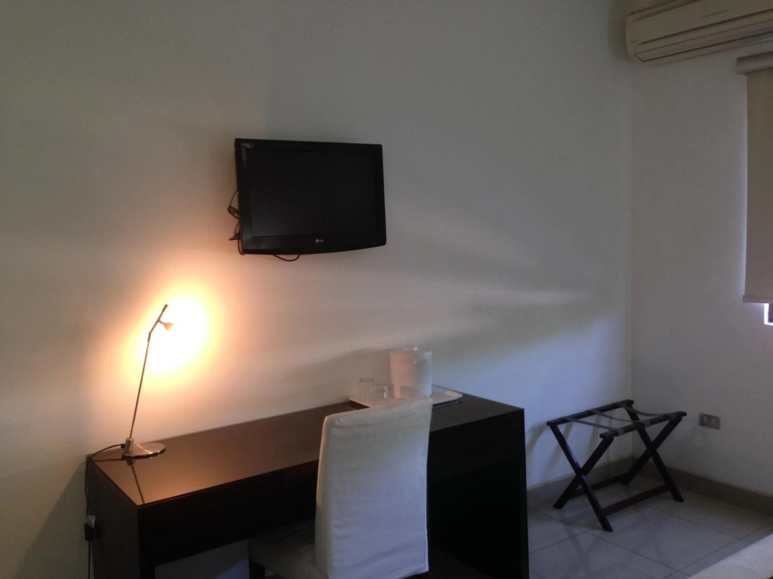 Decorative detail in Hotel Brandts Ejecutivo Los Robles