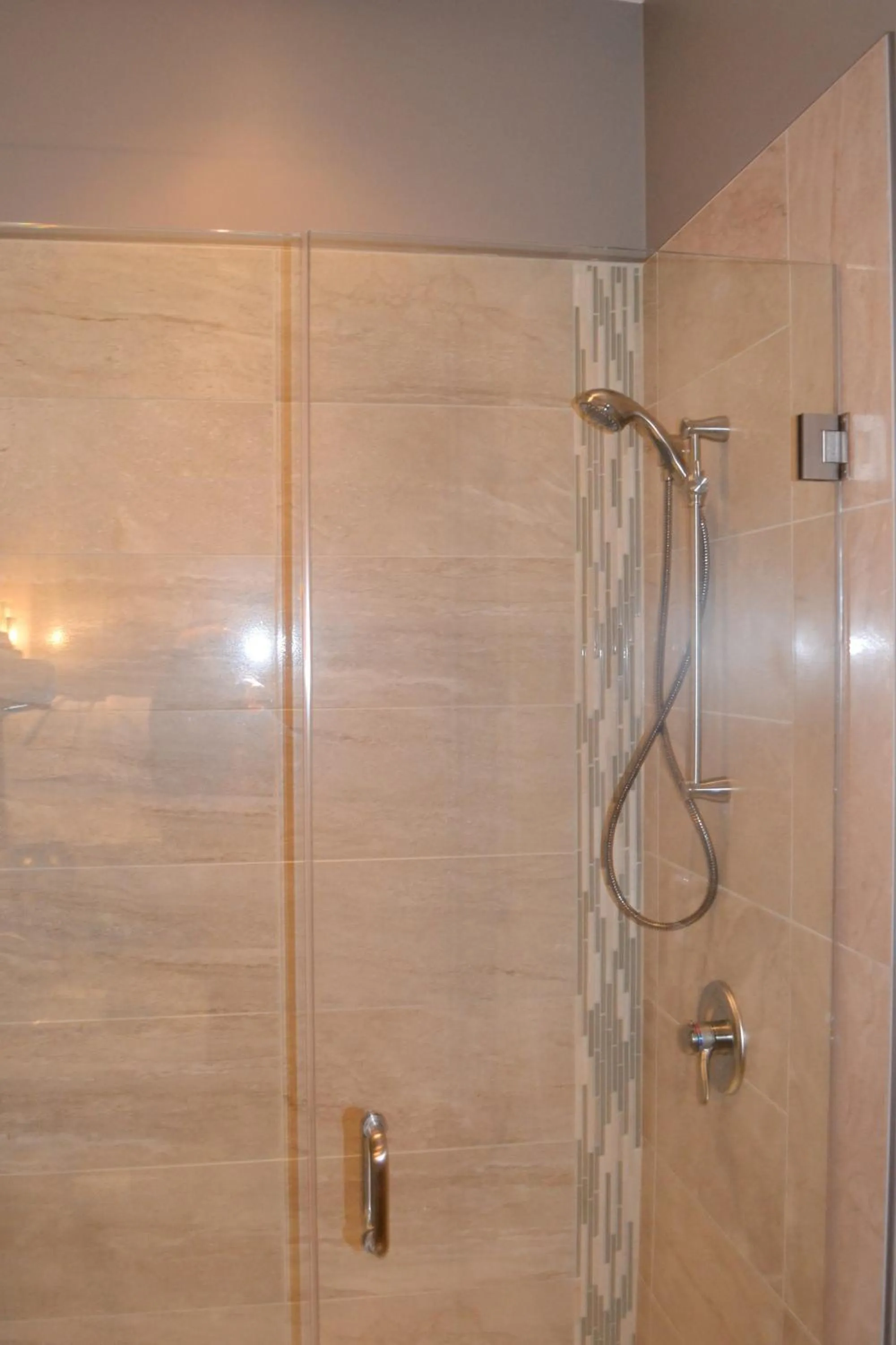 Shower in Radium Elk Park B & B