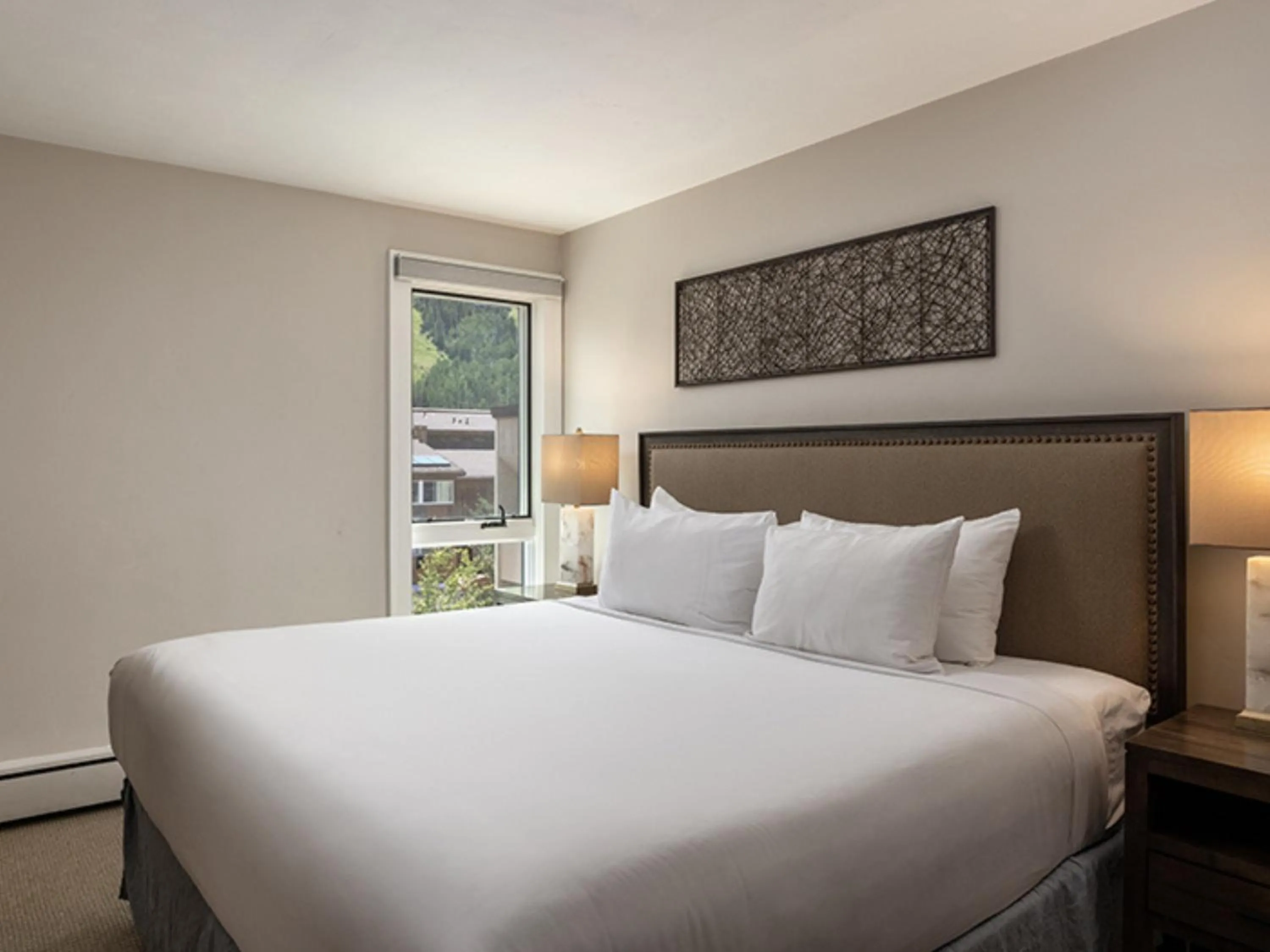 Bedroom, Bed in Vail 21 - CoralTree Residence Collection