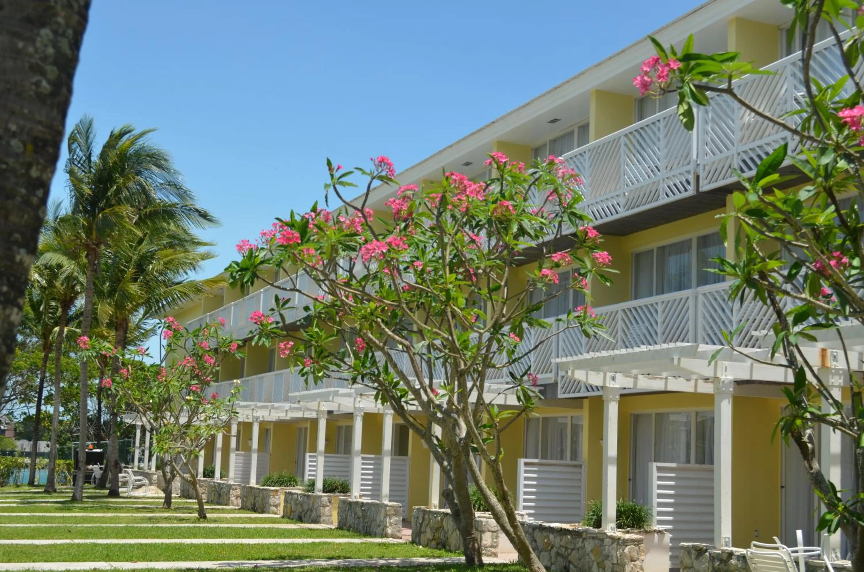 Property building in Lighthouse Pointe at Grand Lucayan Resort