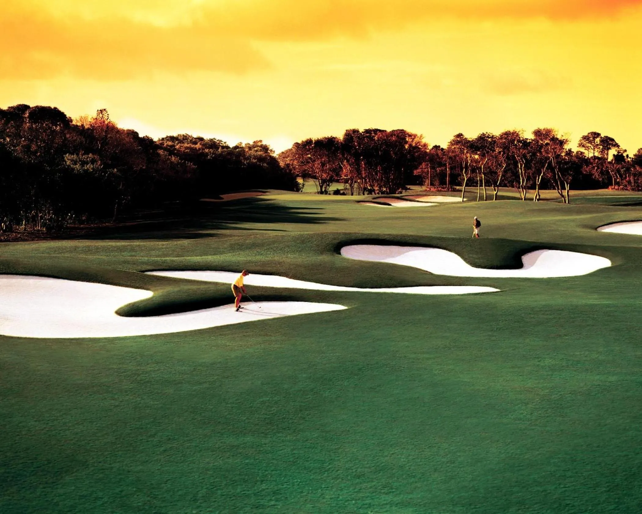 Golfcourse in Lighthouse Pointe at Grand Lucayan Resort