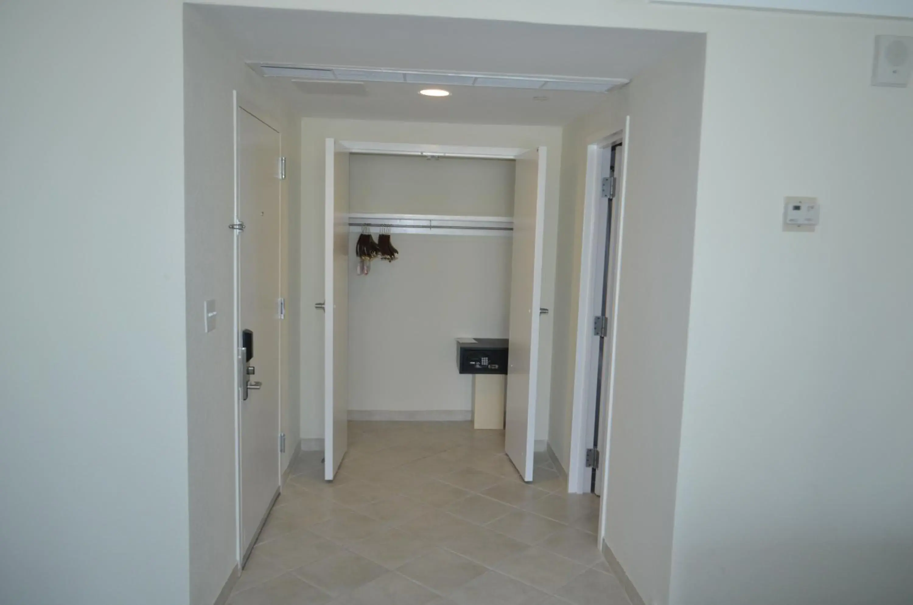 Double Room with Island View - single occupancy in Lighthouse Pointe at Grand Lucayan Resort Double Room with Island View - single occupancy in Lighthouse Pointe at Grand Lucayan Resort