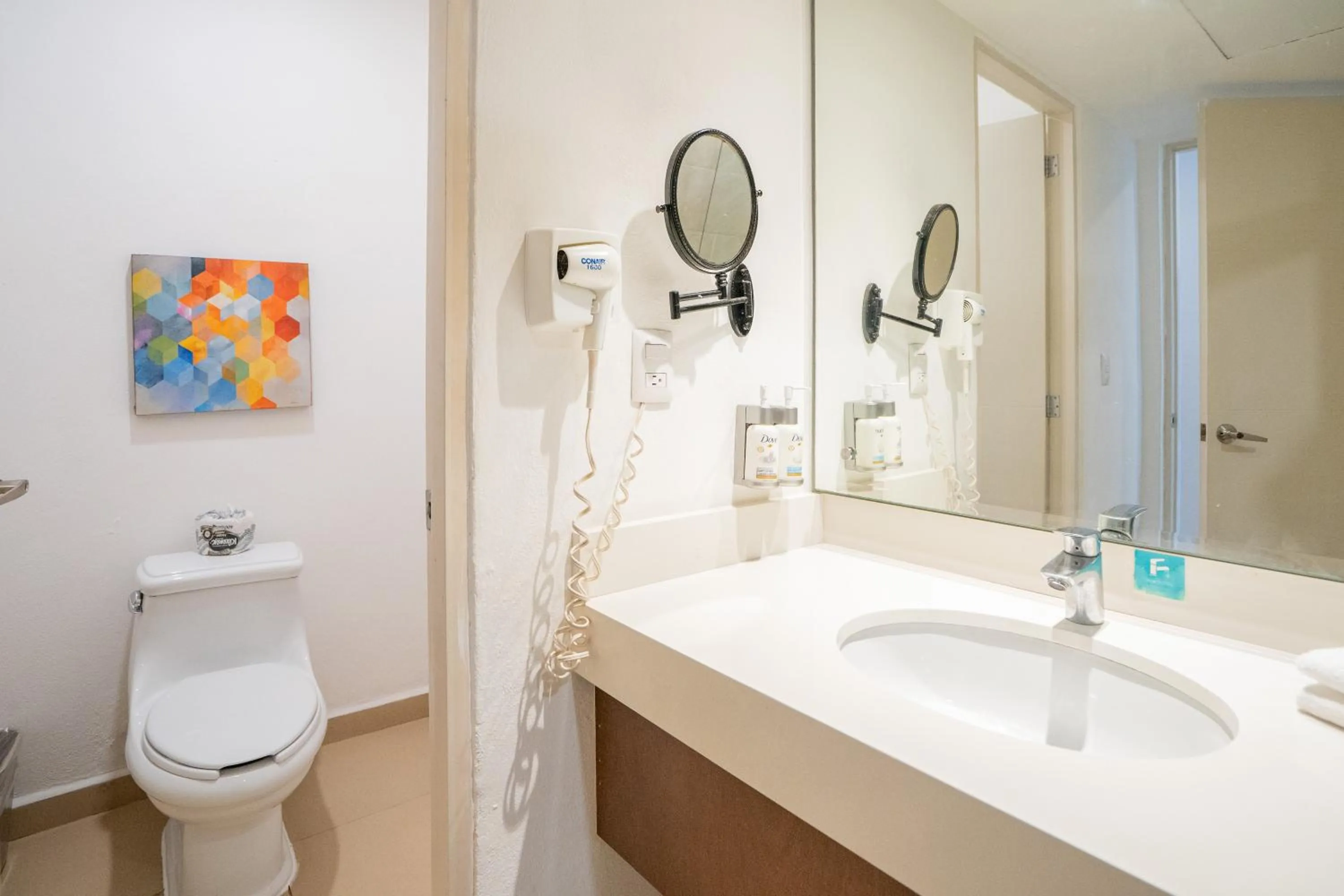 Bathroom in Pacific Palace Beach Tower Hotel