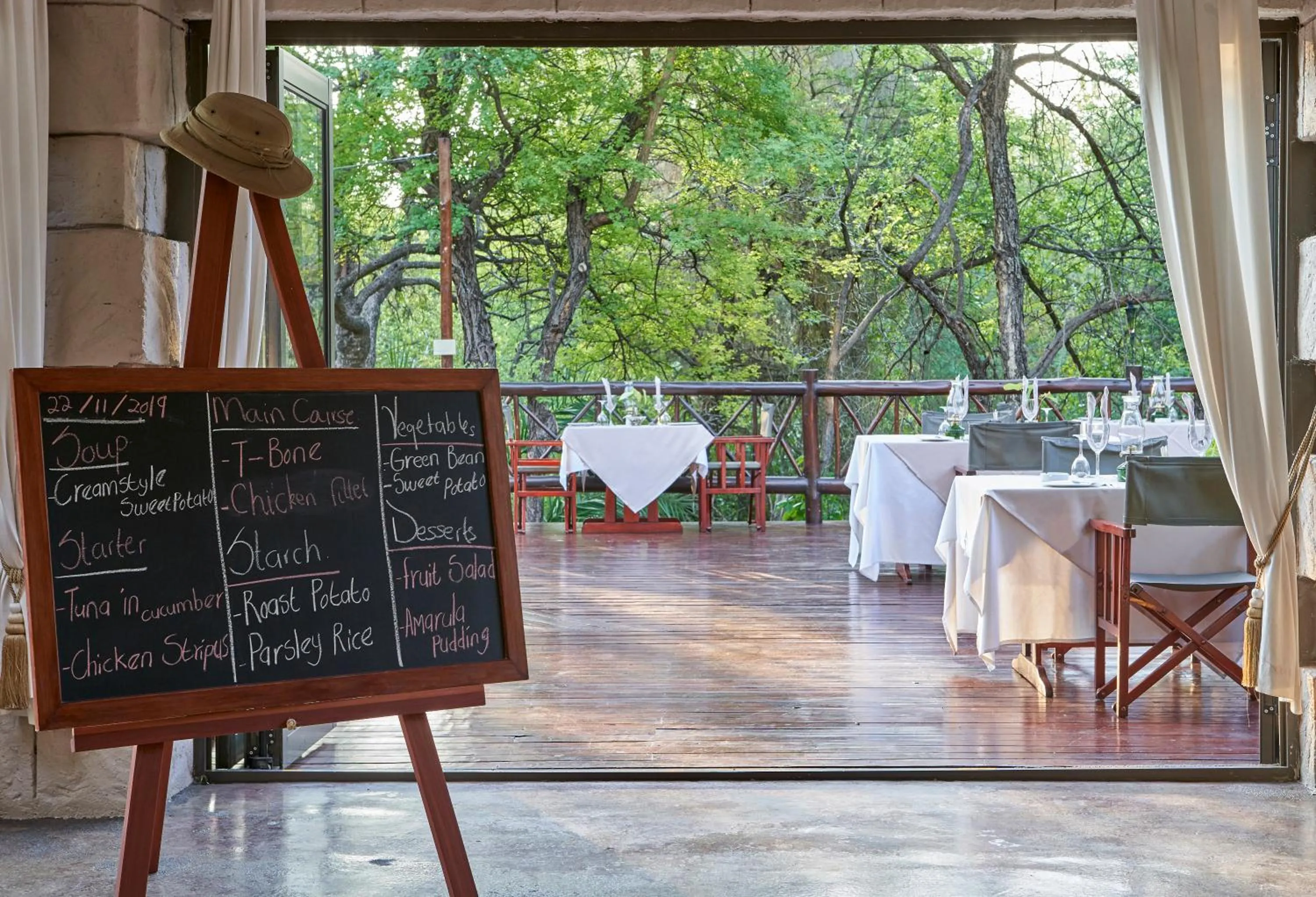 Restaurant/places to eat in Grand Kruger Lodge and Spa