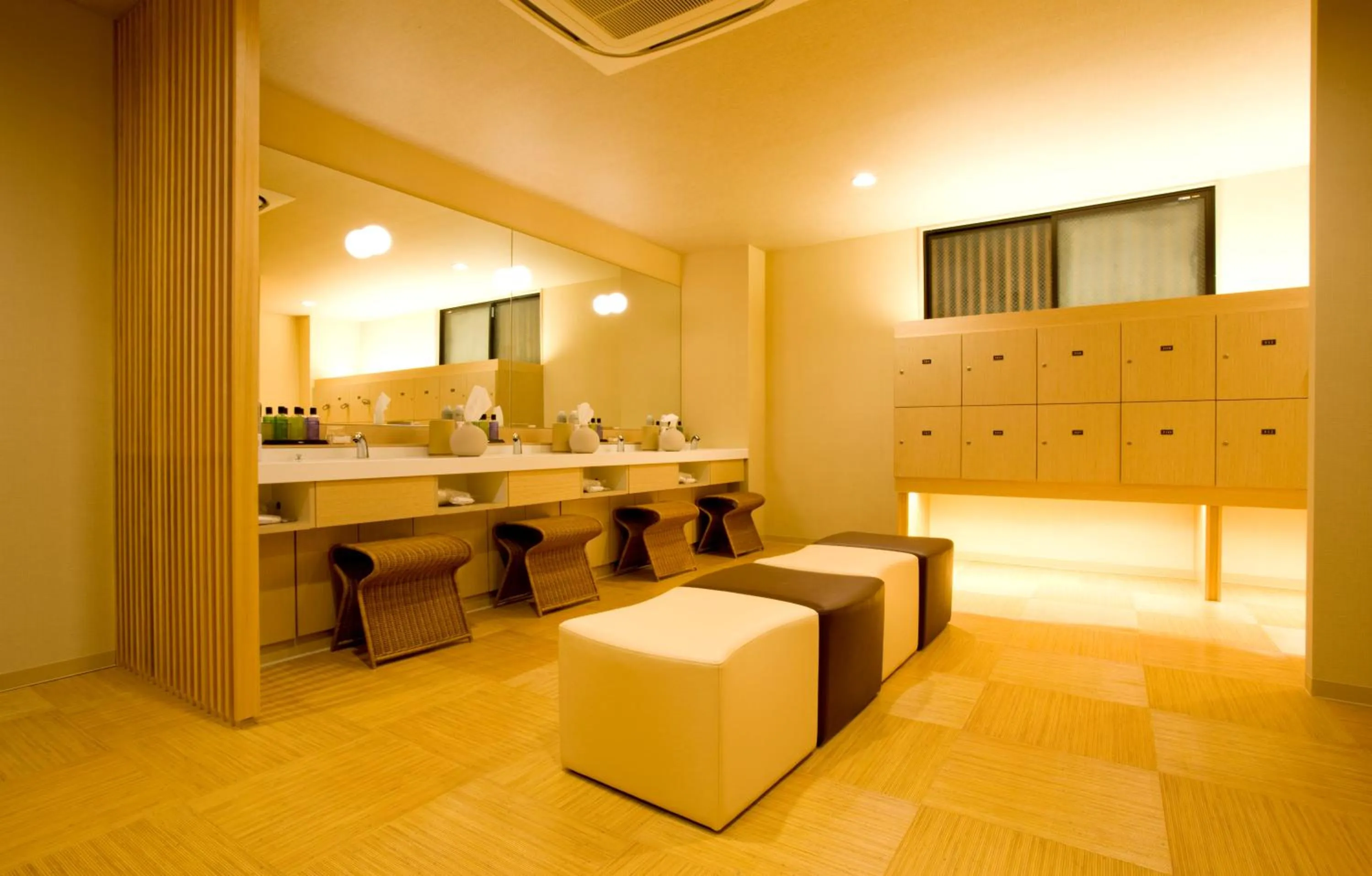 Hot Spring Bath in Hana Beppu