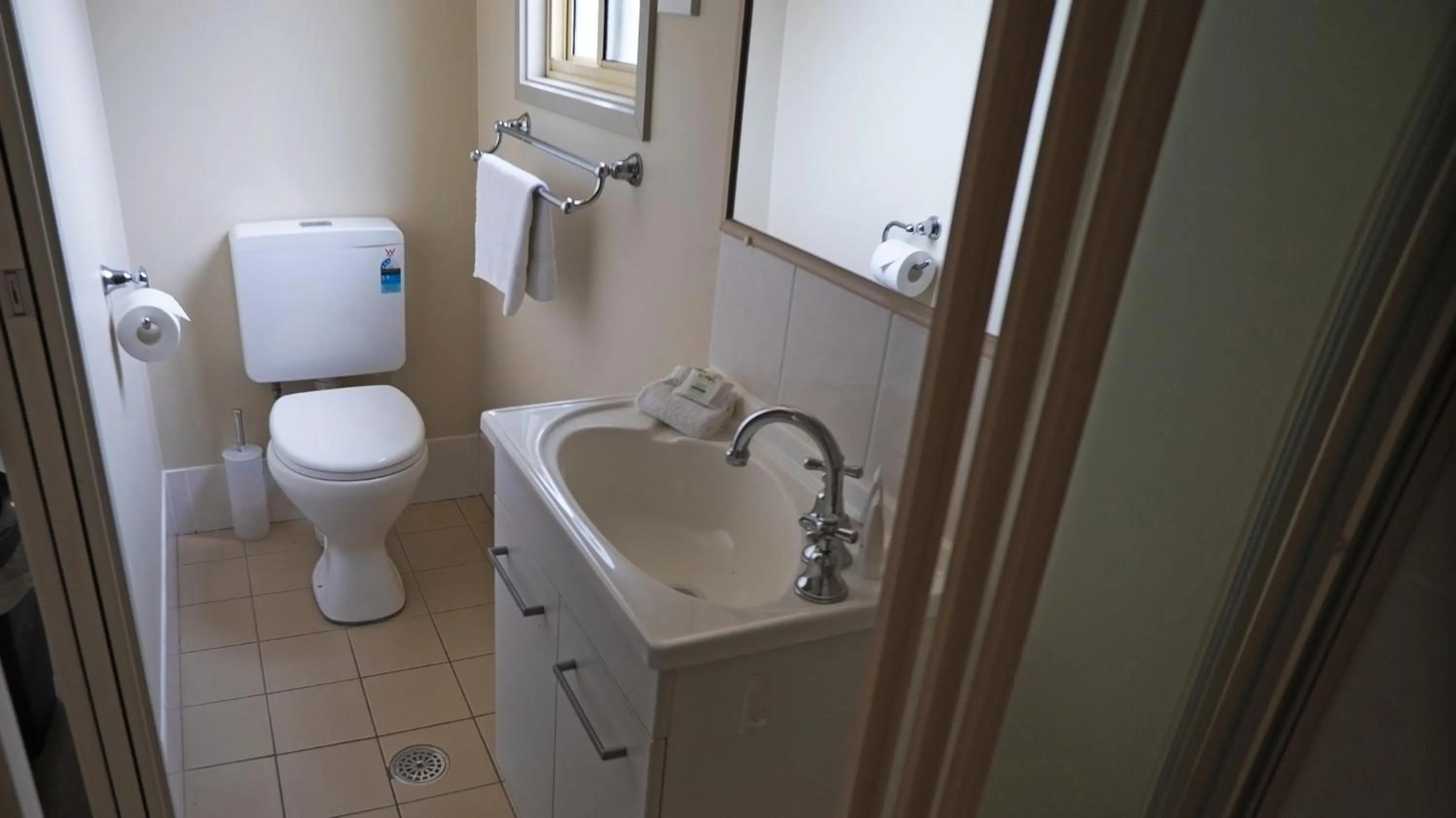 Bathroom in Ingenia Holidays Soldiers Point