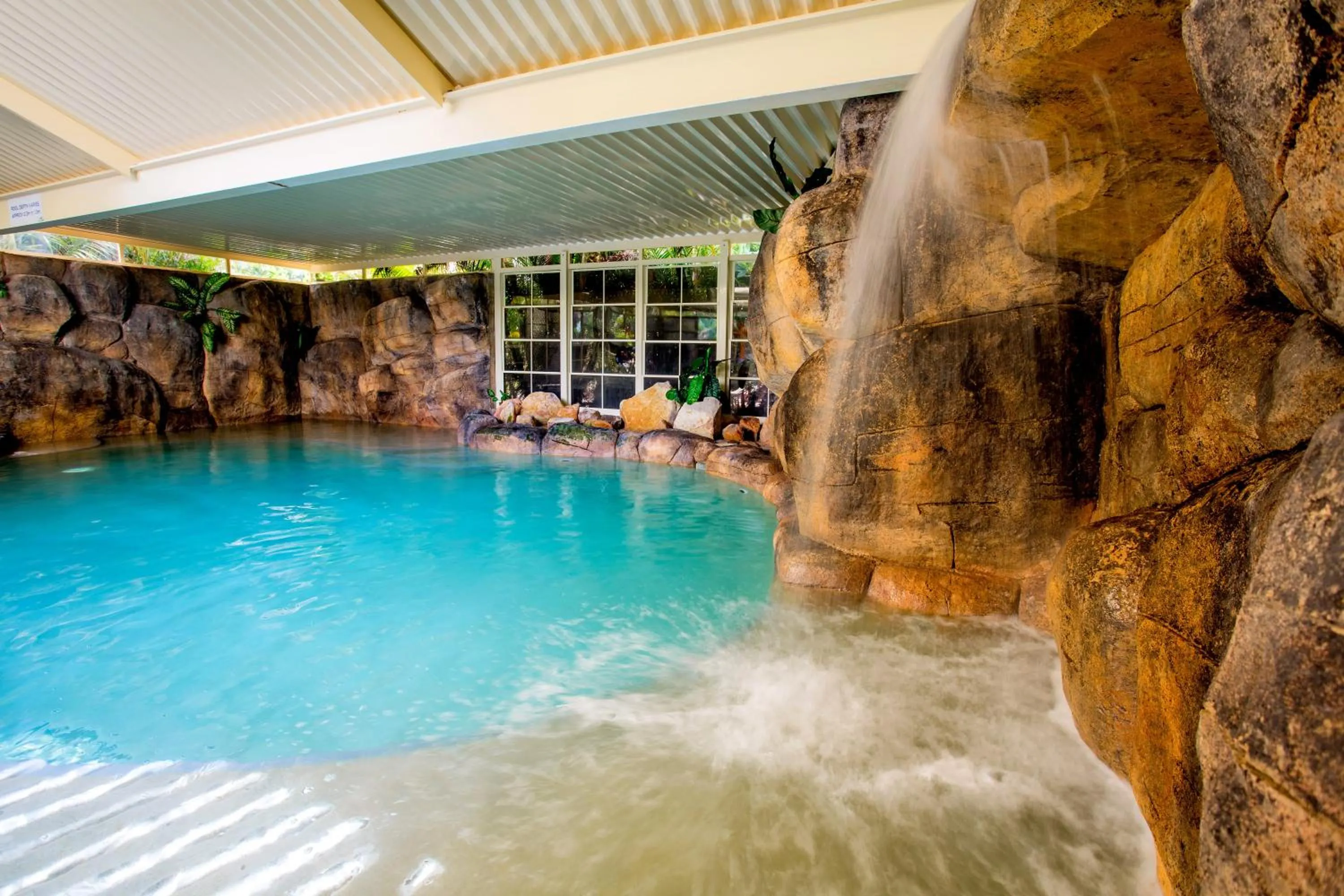 Swimming pool in Ingenia Holidays Soldiers Point