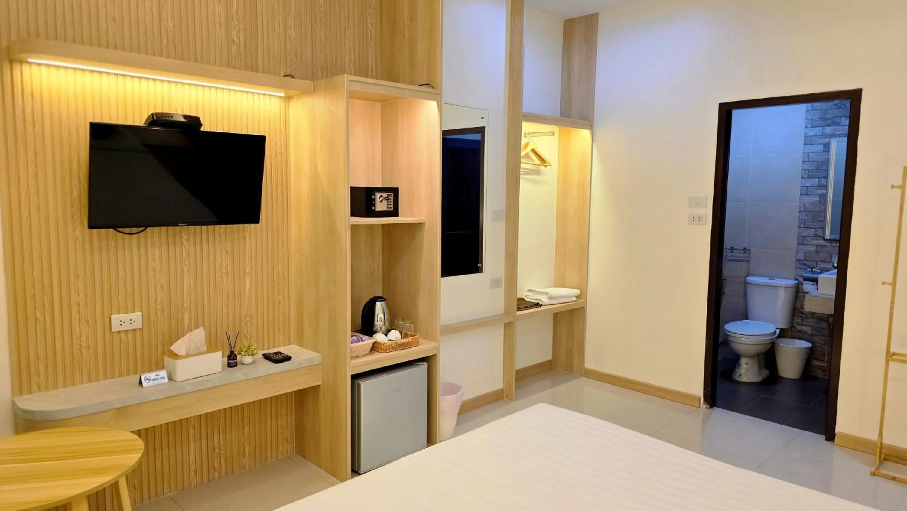 Toilet in Samed Port View