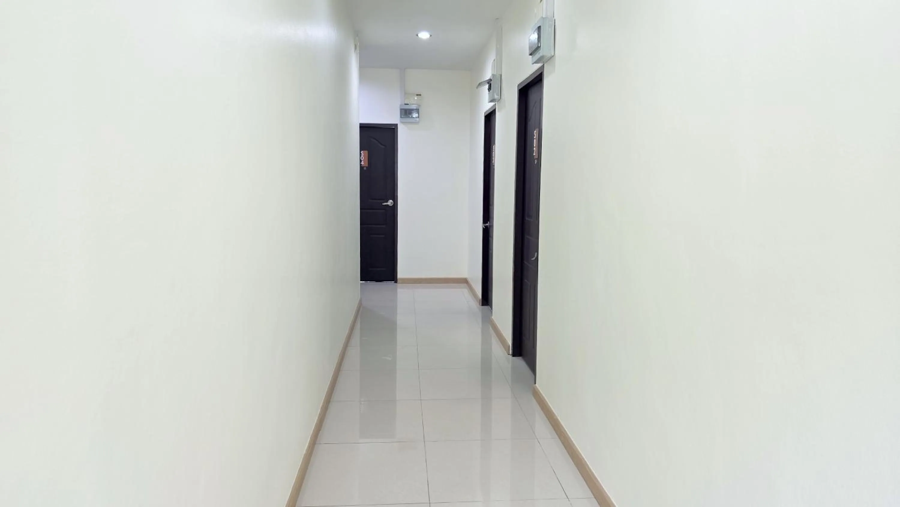 Property building in Samed Port View