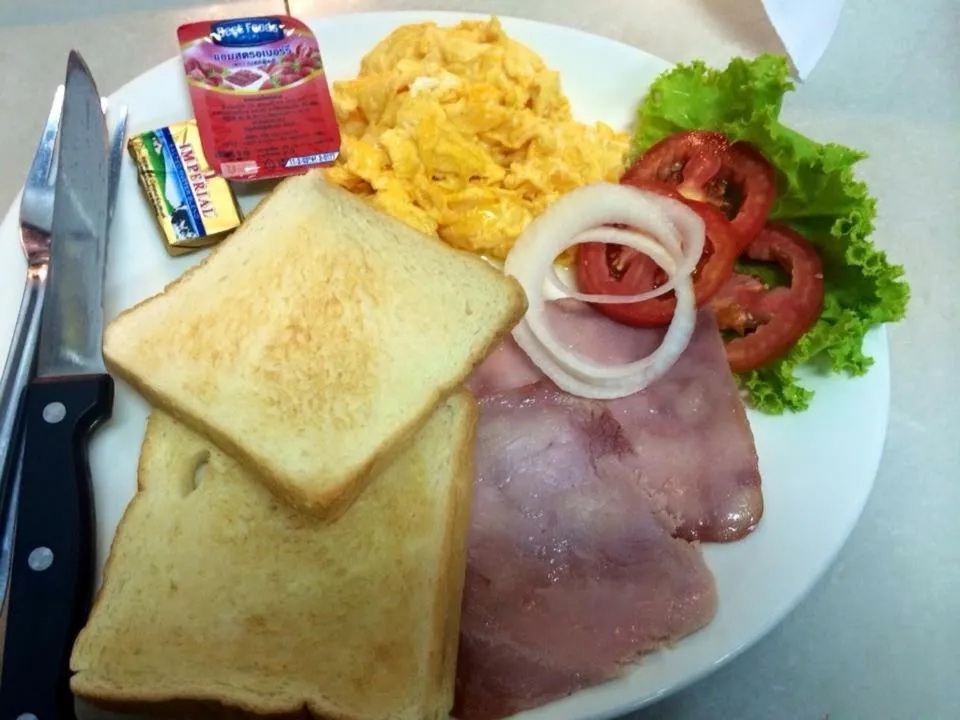 Food in Samed Port View