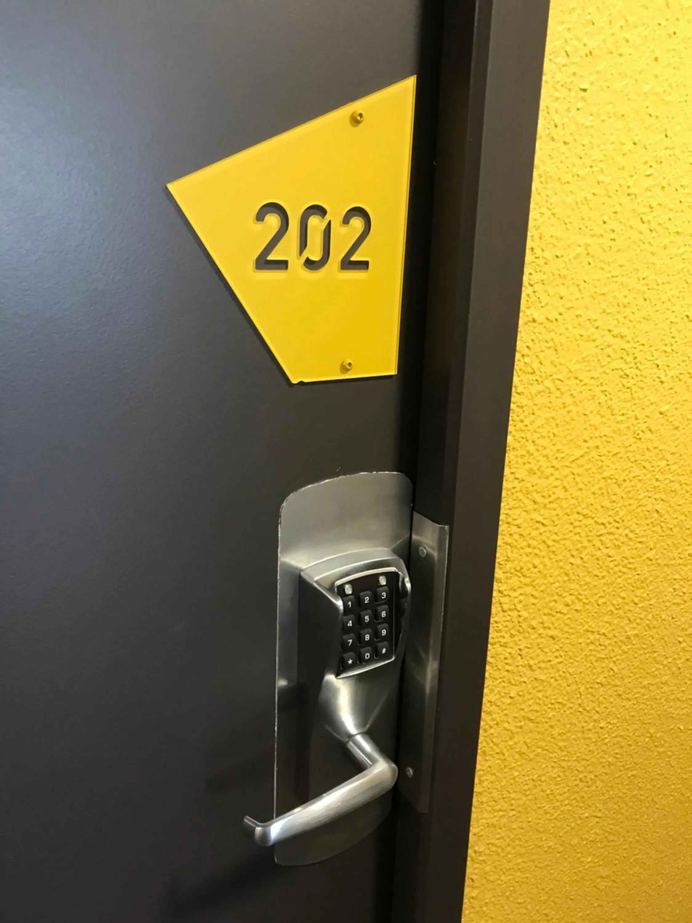 Decorative detail in B&B HOTEL Montélimar Nord