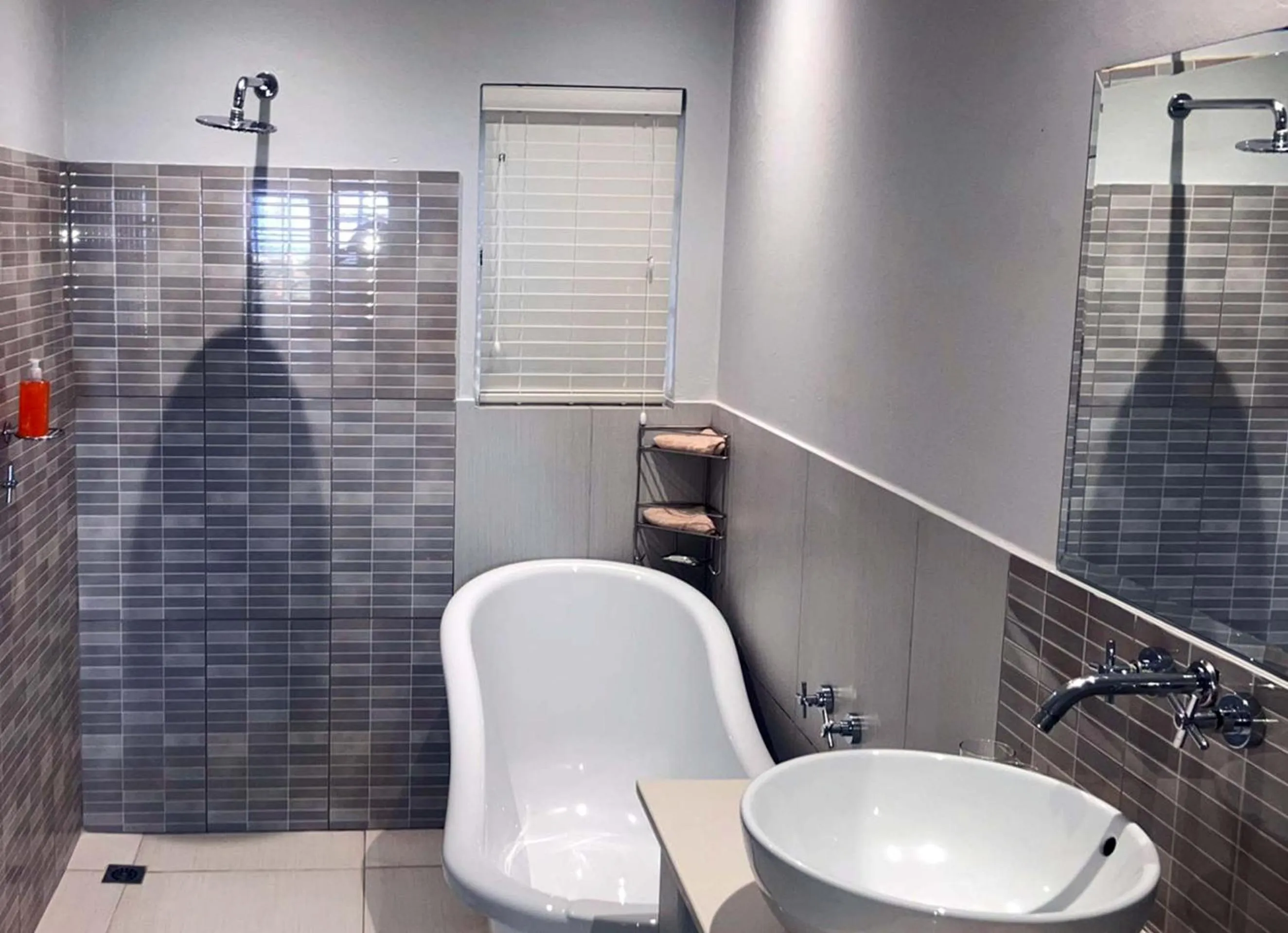 Bathroom in Oyster Bay Lodge