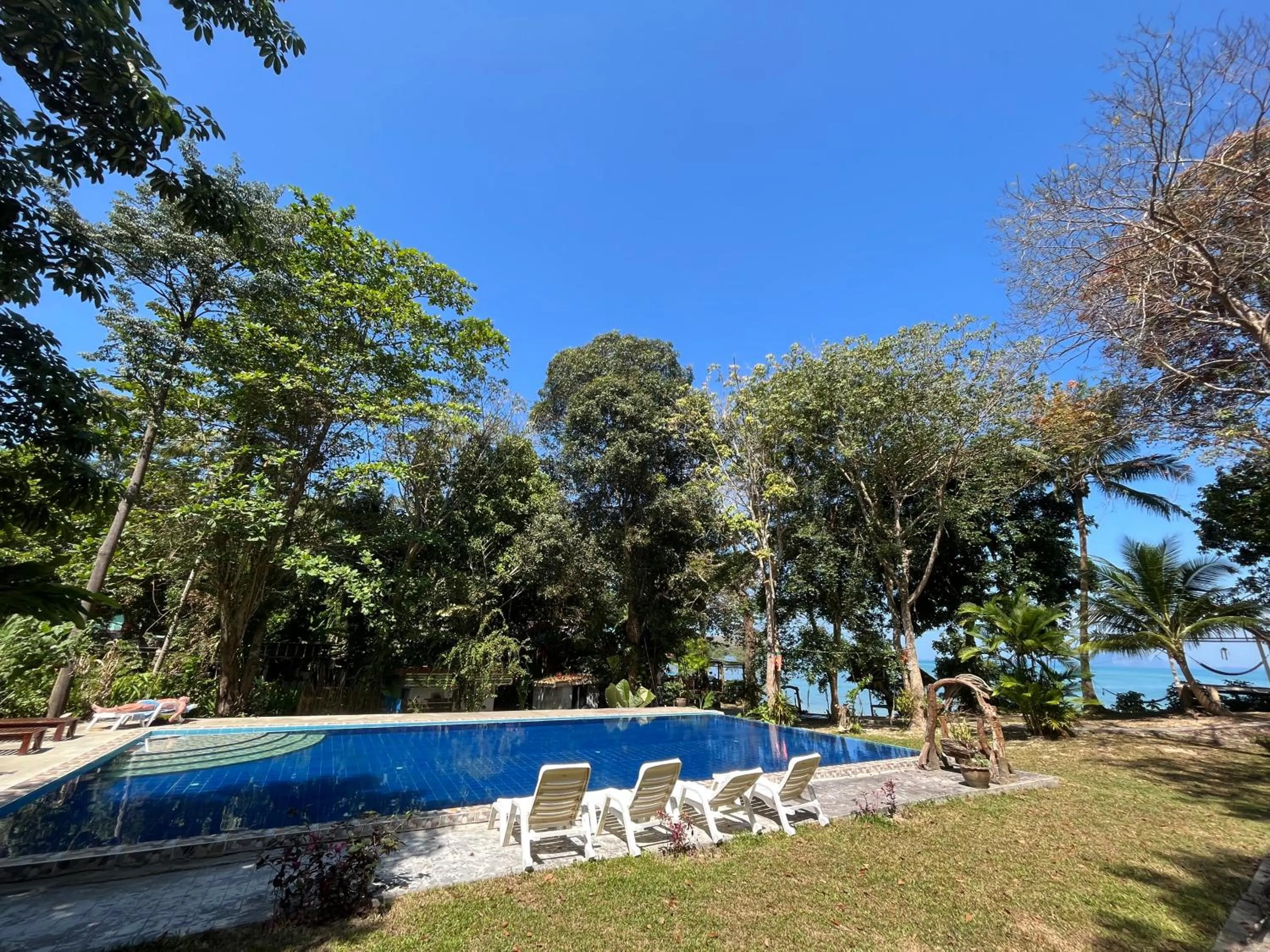 Koh Mook Garden Beach Resort