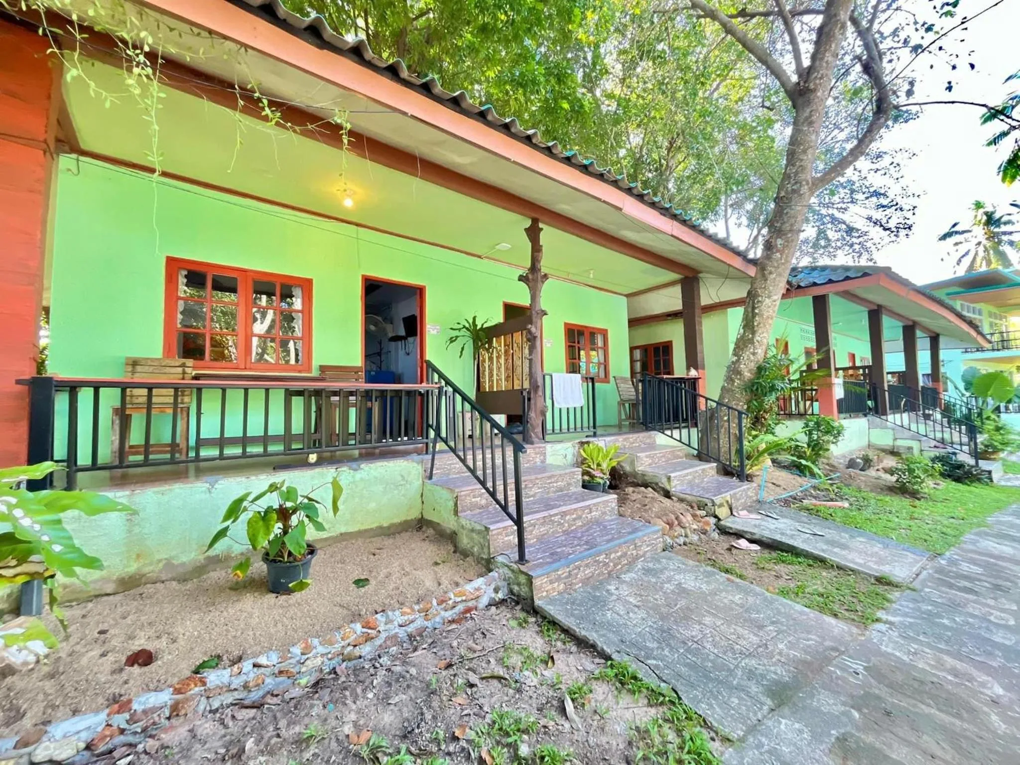 Property building in Koh Mook Garden Beach Resort