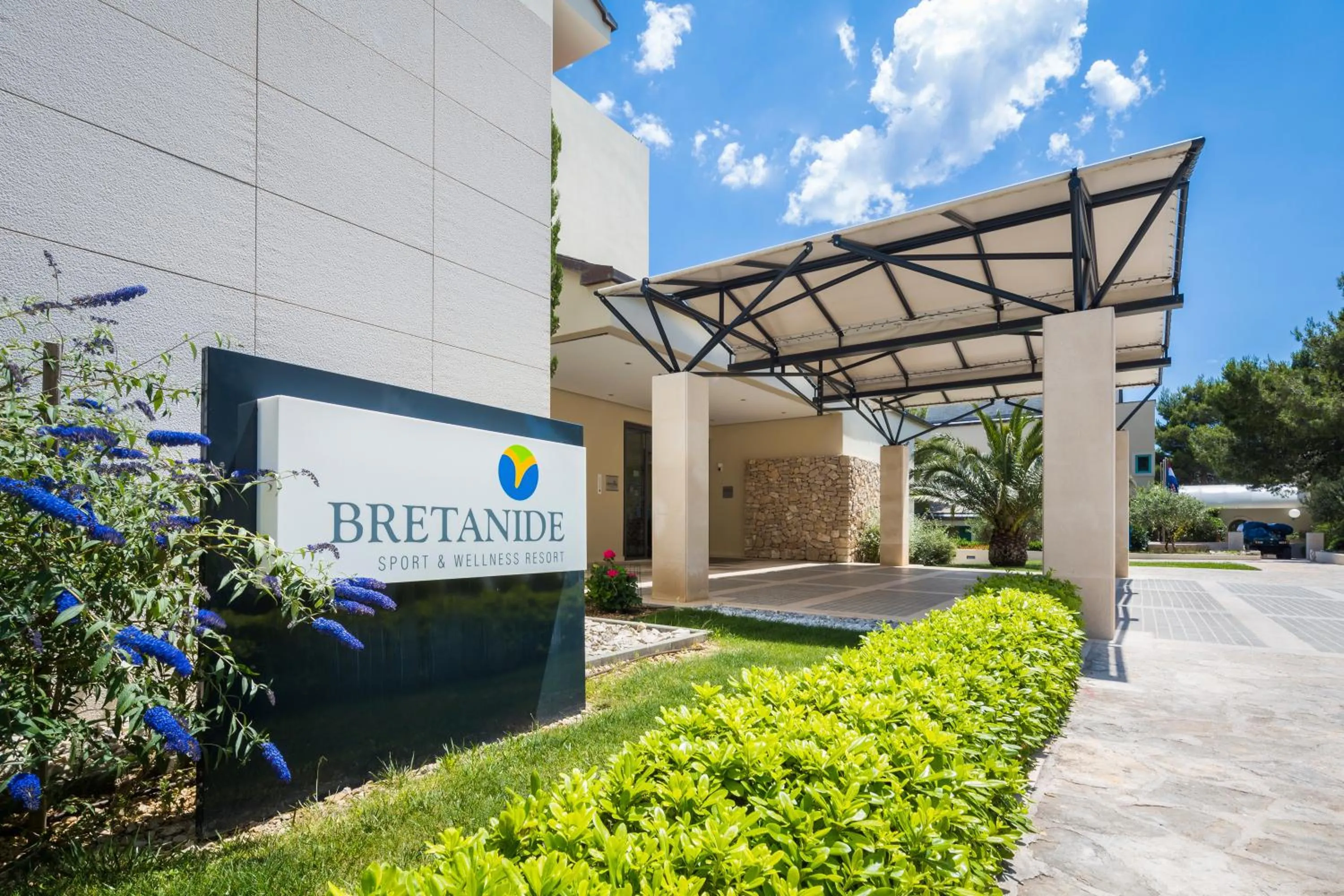 Property building in BRETANIDE Sport & Wellness Resort - All Inclusive