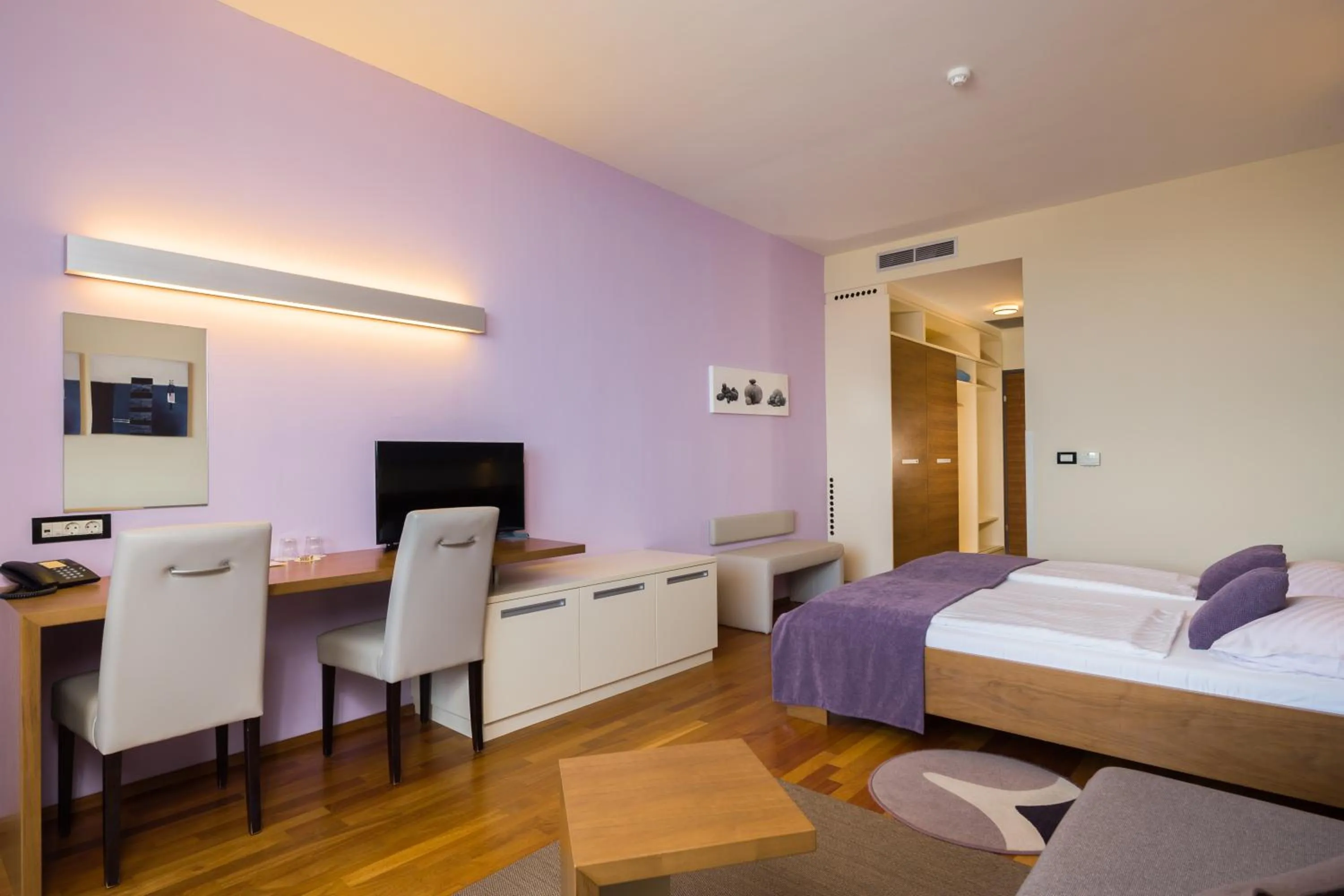 Photo of the whole room, Bed in BRETANIDE Sport & Wellness Resort - All Inclusive