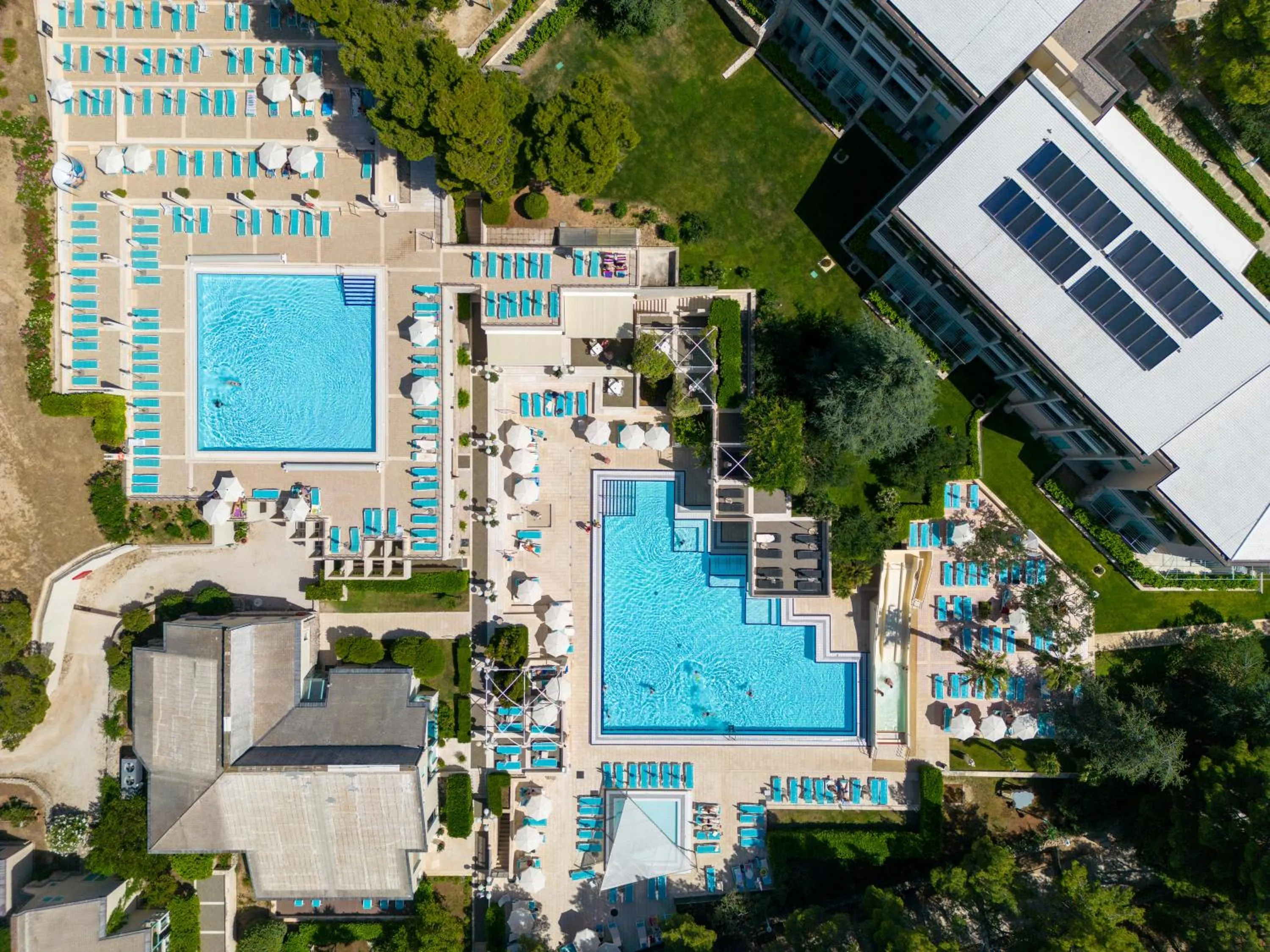 Swimming pool in BRETANIDE Sport & Wellness Resort - All Inclusive