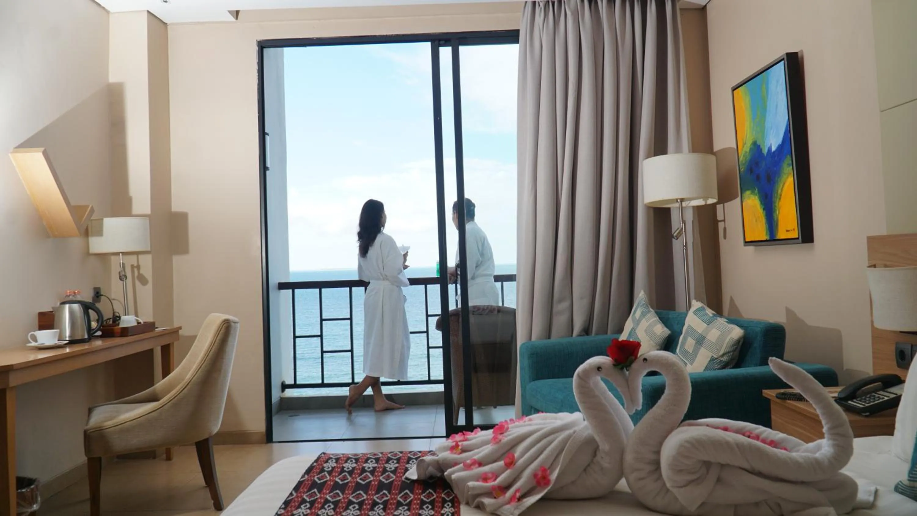 Balcony/Terrace, Bed in Sotis Hotel Kupang