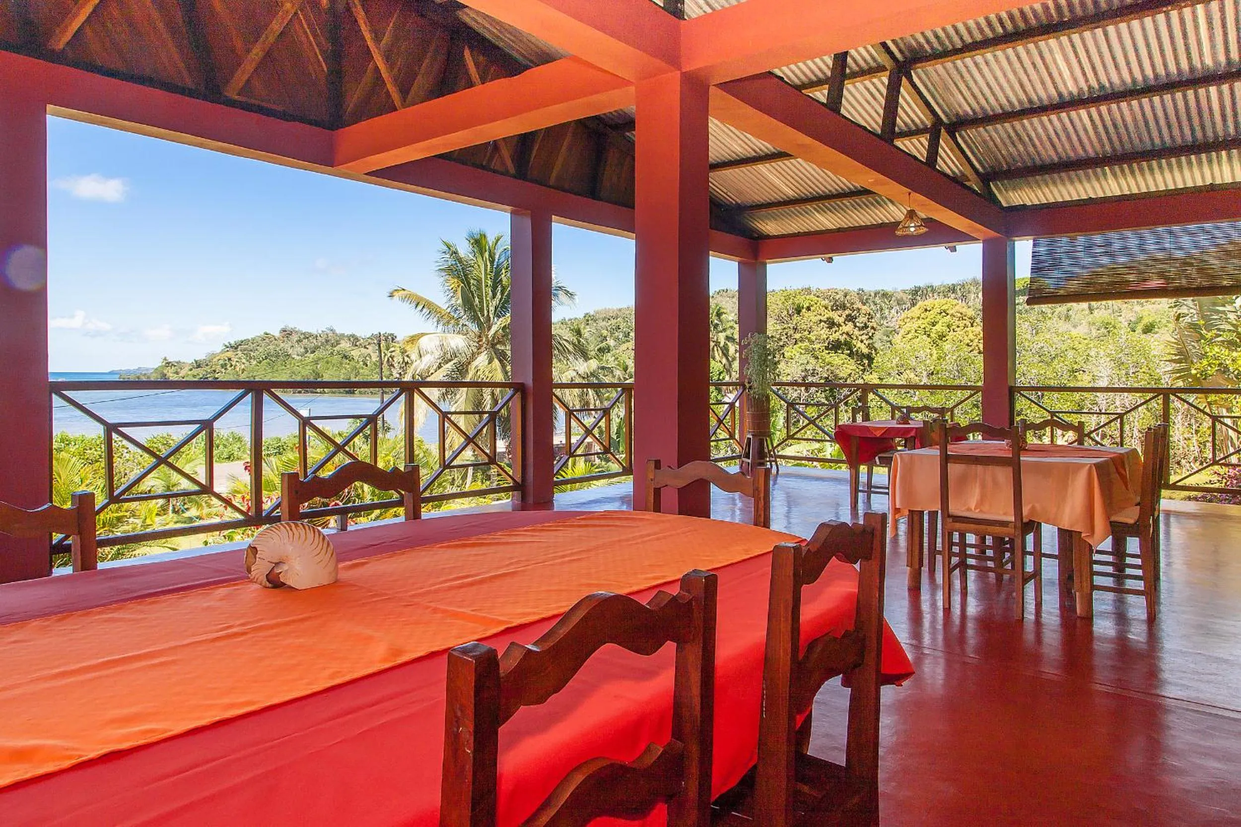 Restaurant/places to eat in Hotel Nautile