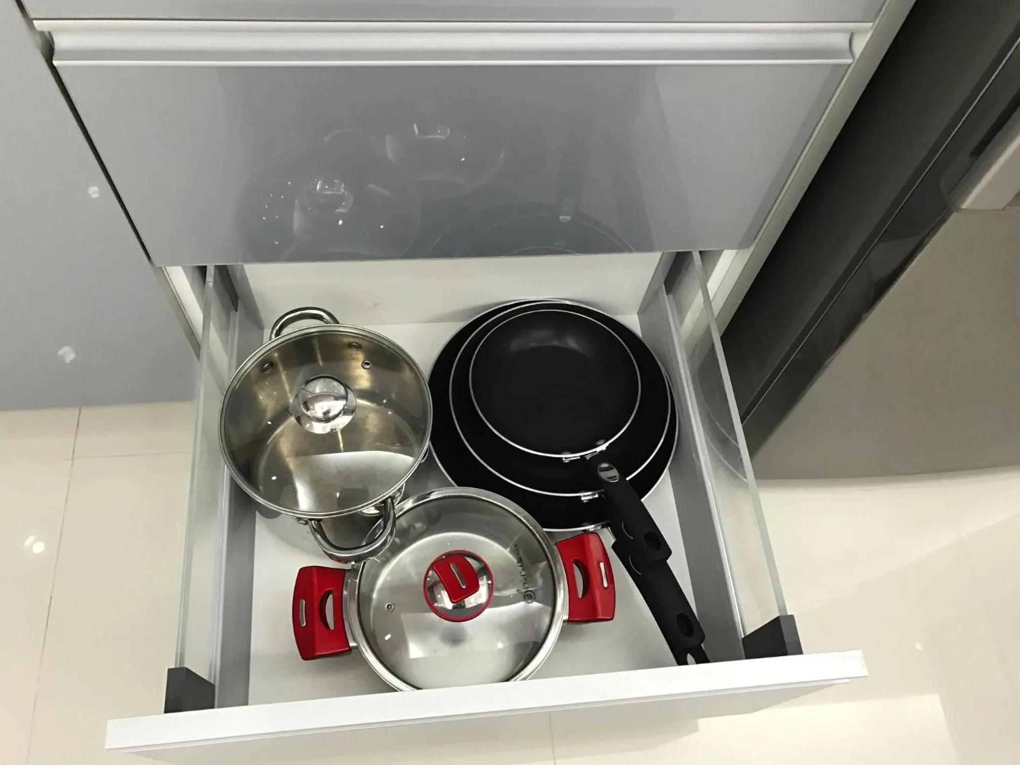 Kitchen or kitchenette in Anavada Suites - Davao City