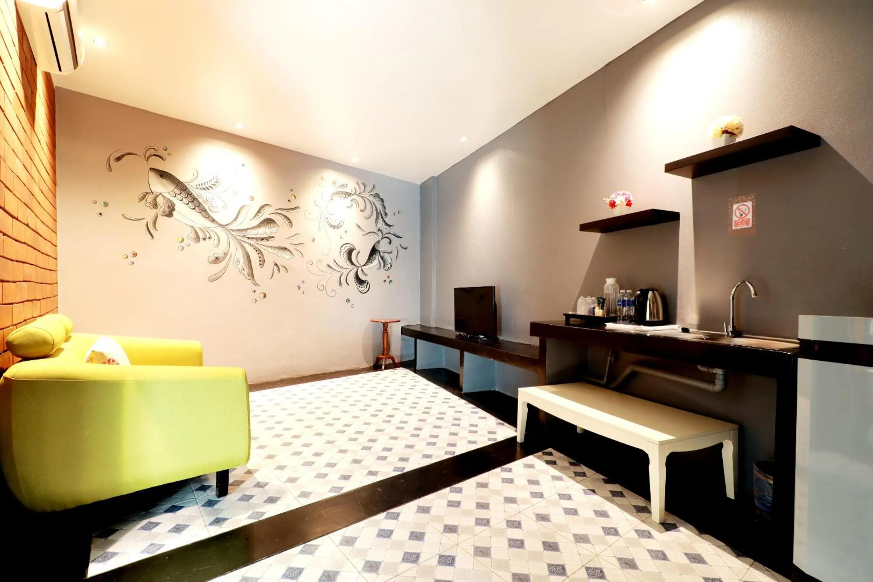 Living room, Bed in Capital O 469 At Nata Chiangmai Chic View