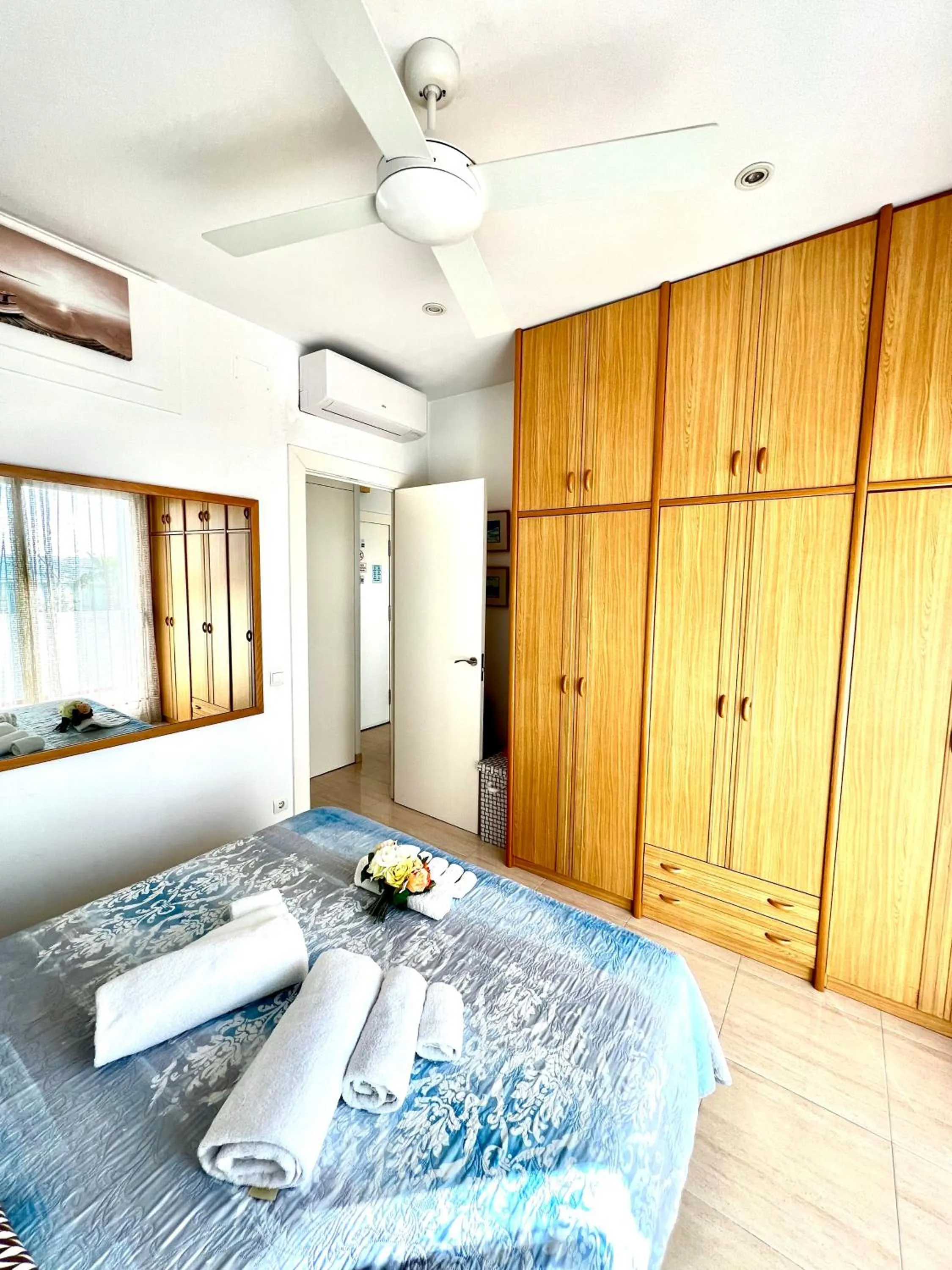 Bed in Sitges Seafront RIBERA