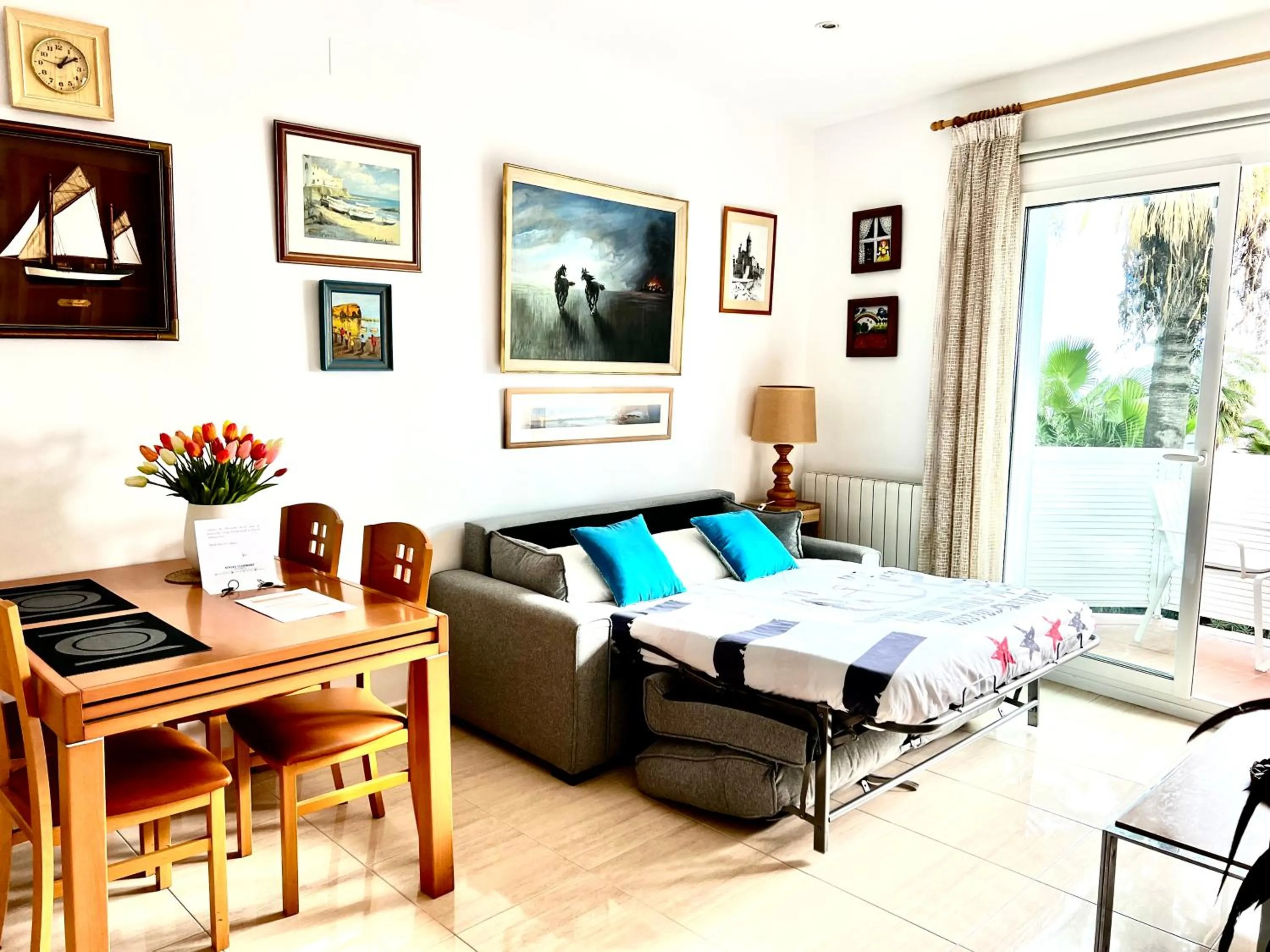 Bed in Sitges Seafront RIBERA