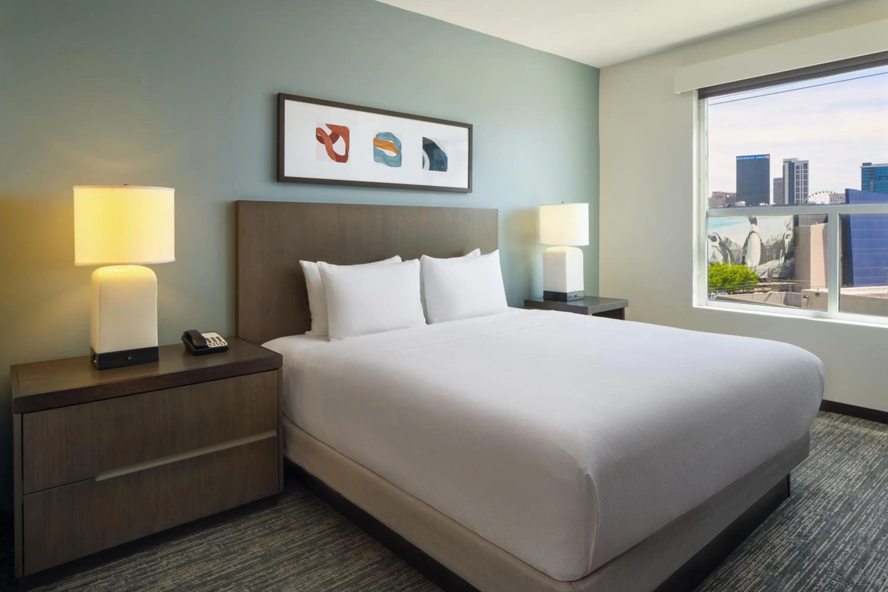 Bedroom, Bed in Hyatt House Atlanta Downtown