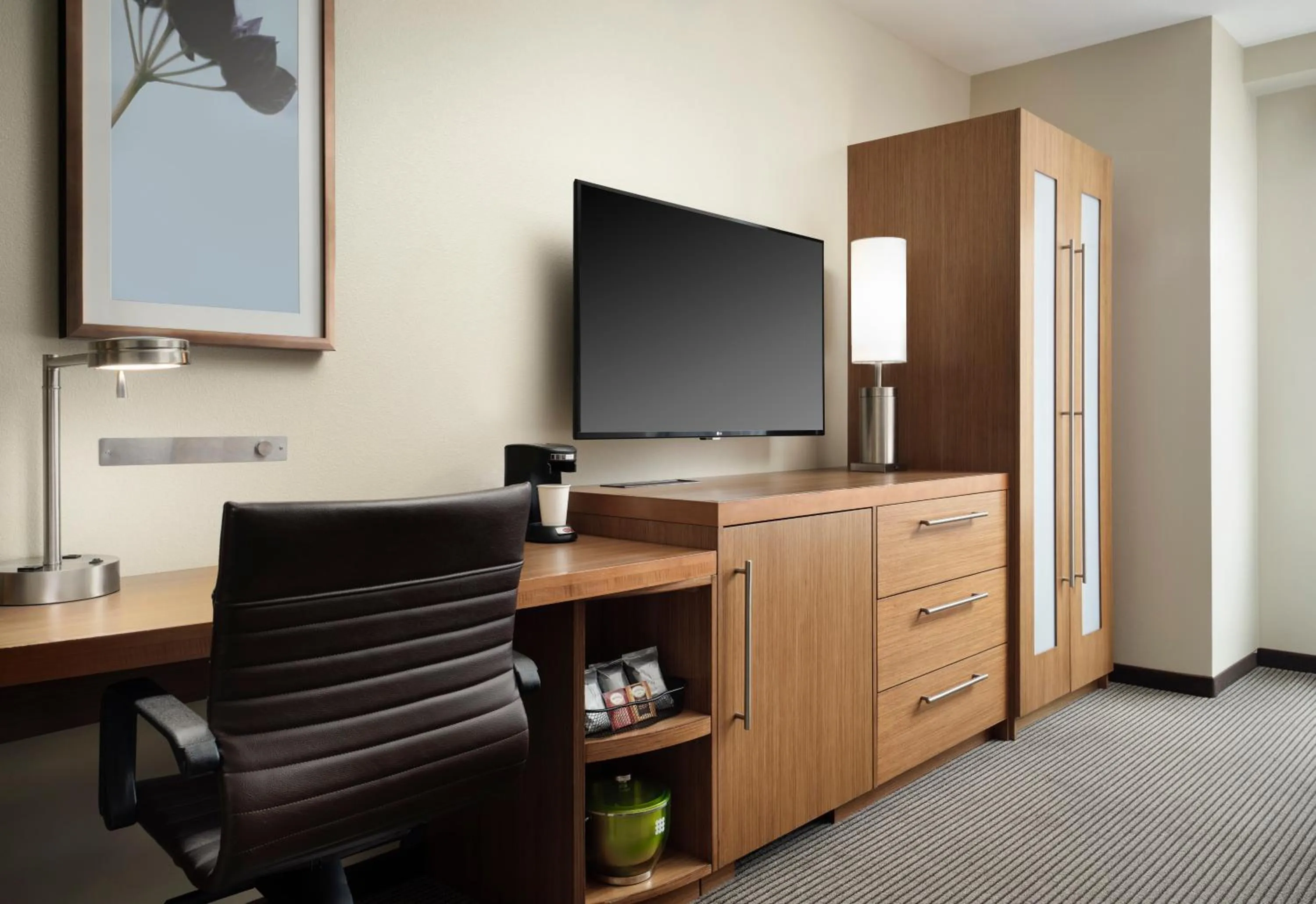 Living room in Hyatt Place Denver Downtown