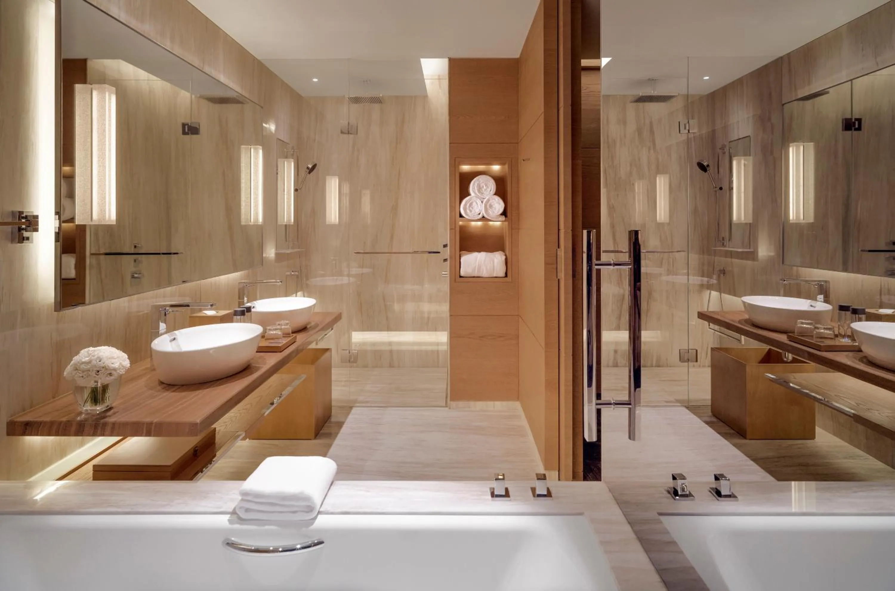 Shower in Park Hyatt Guangzhou