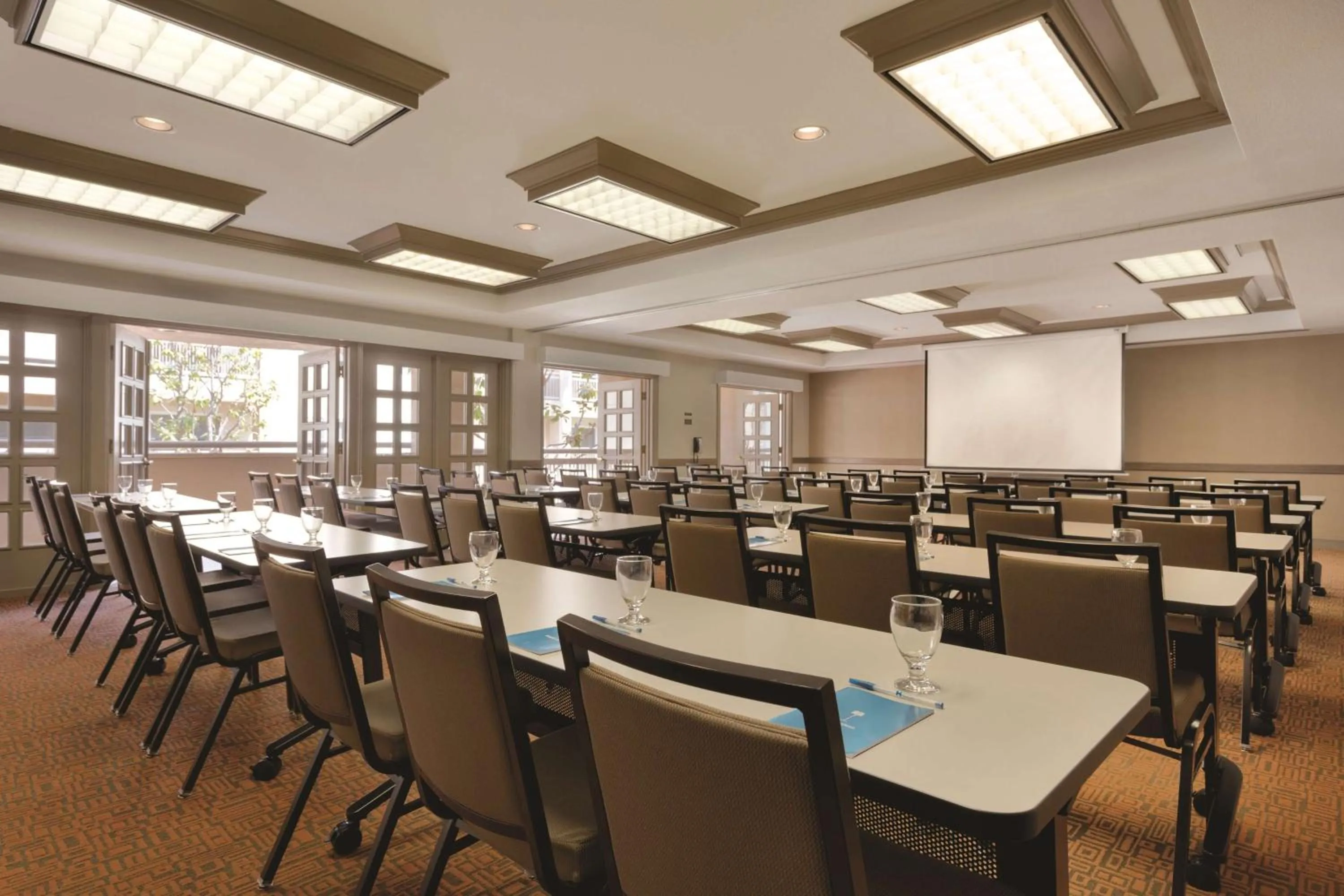 Meeting/conference room in Hyatt House Cypress / Anaheim