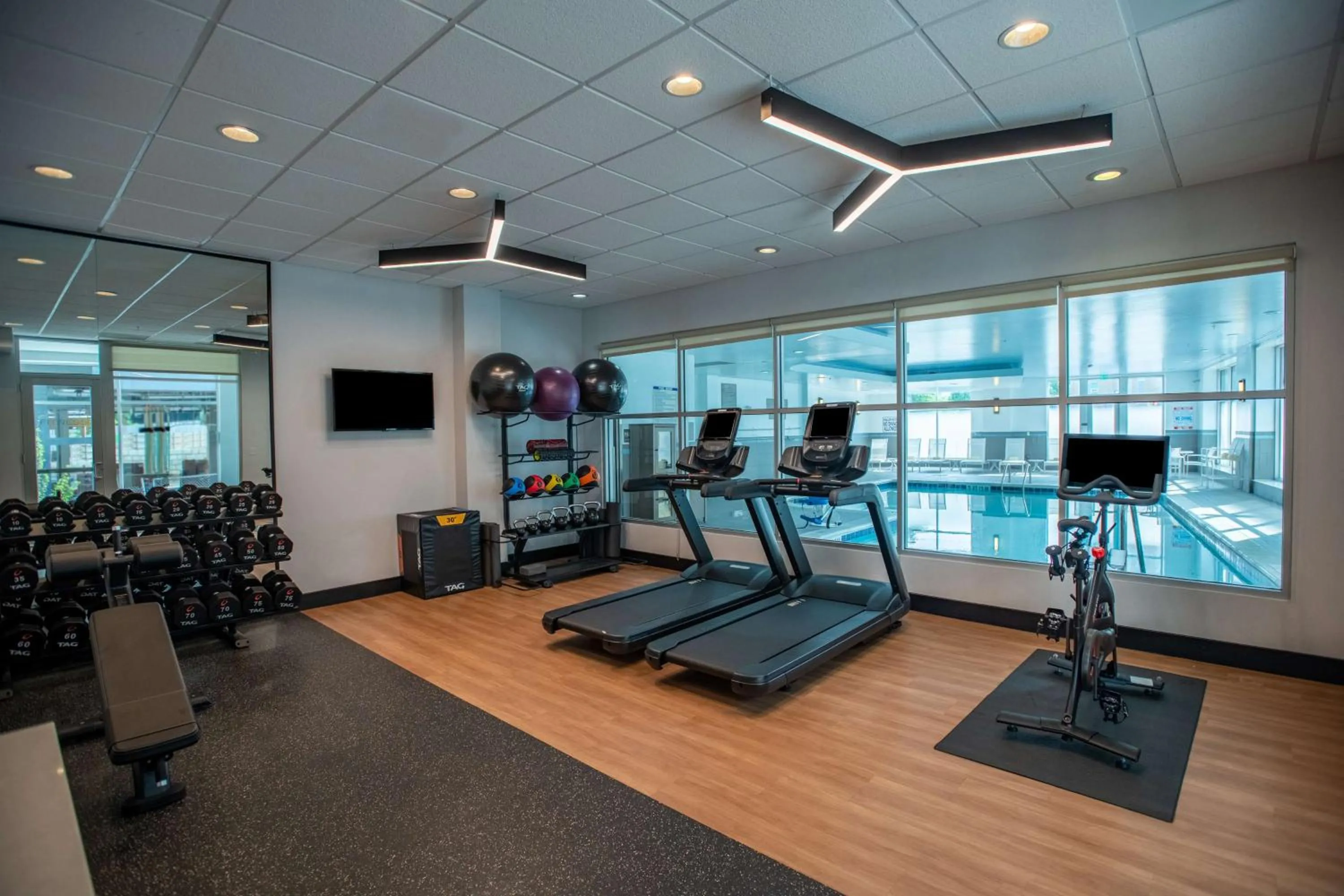 Fitness centre/facilities in DoubleTree by Hilton Asheville Downtown