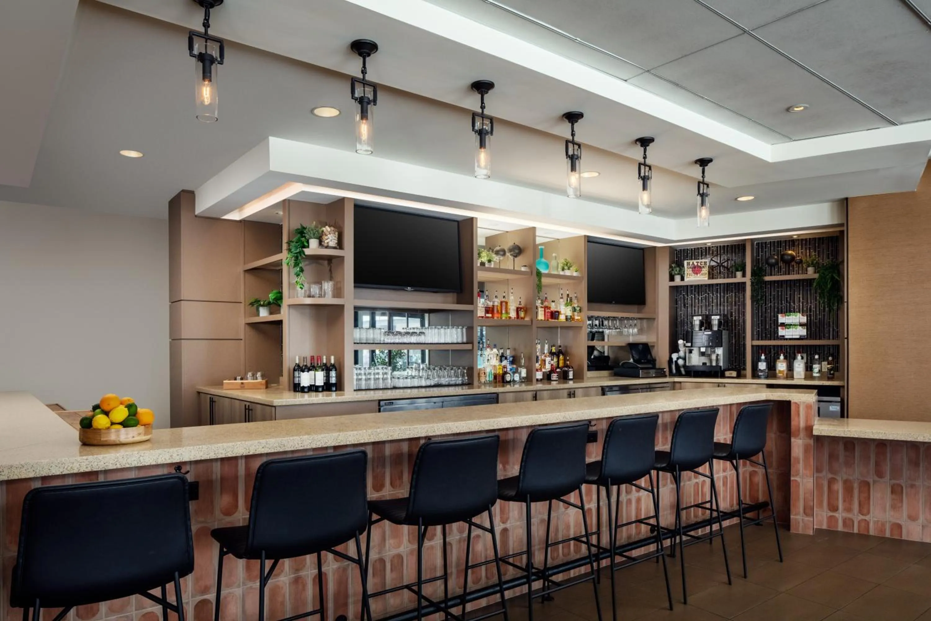 Lounge or bar in Hyatt Place Nashville Downtown