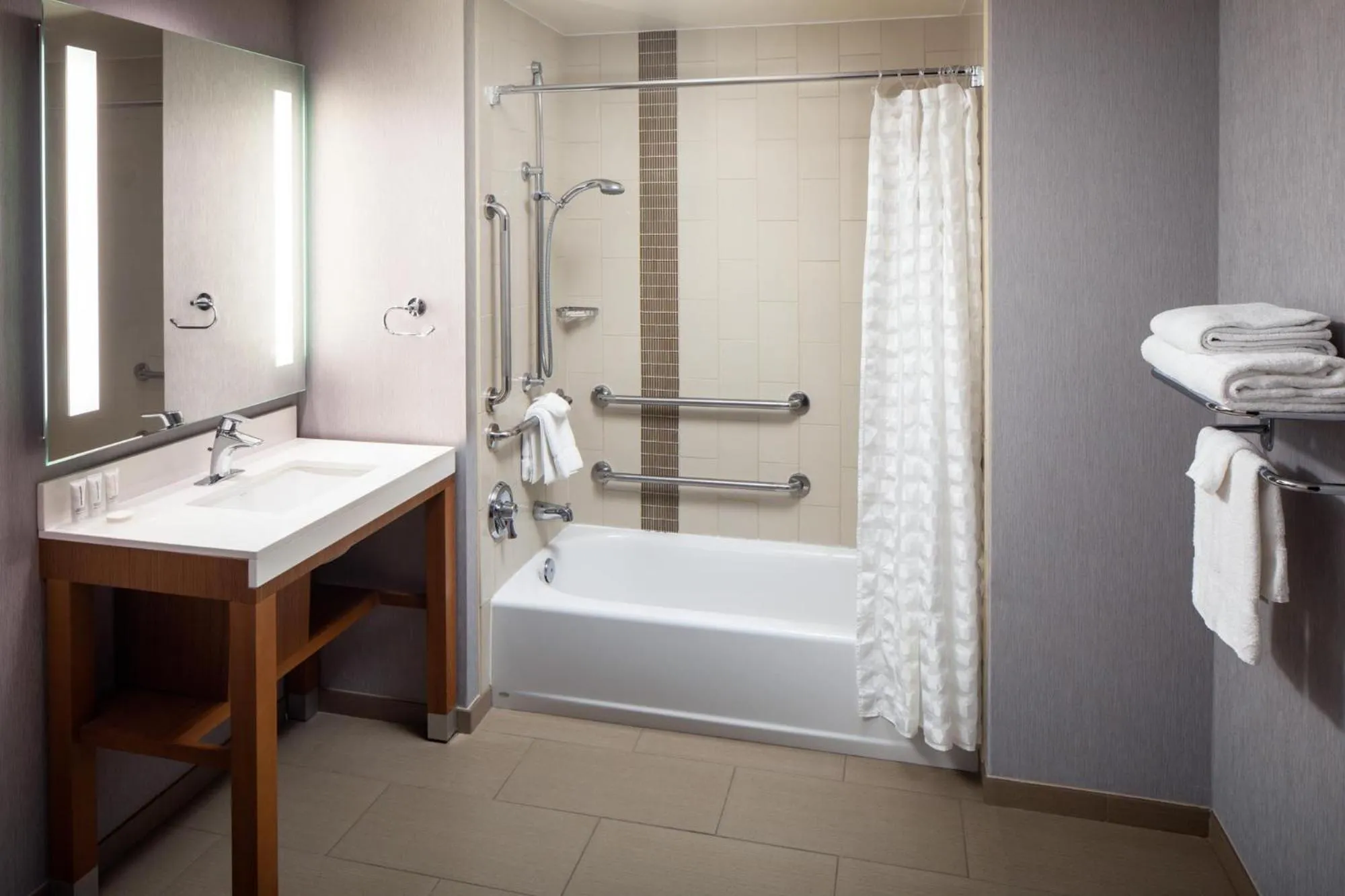 acessibility in Hyatt Place Nashville Downtown