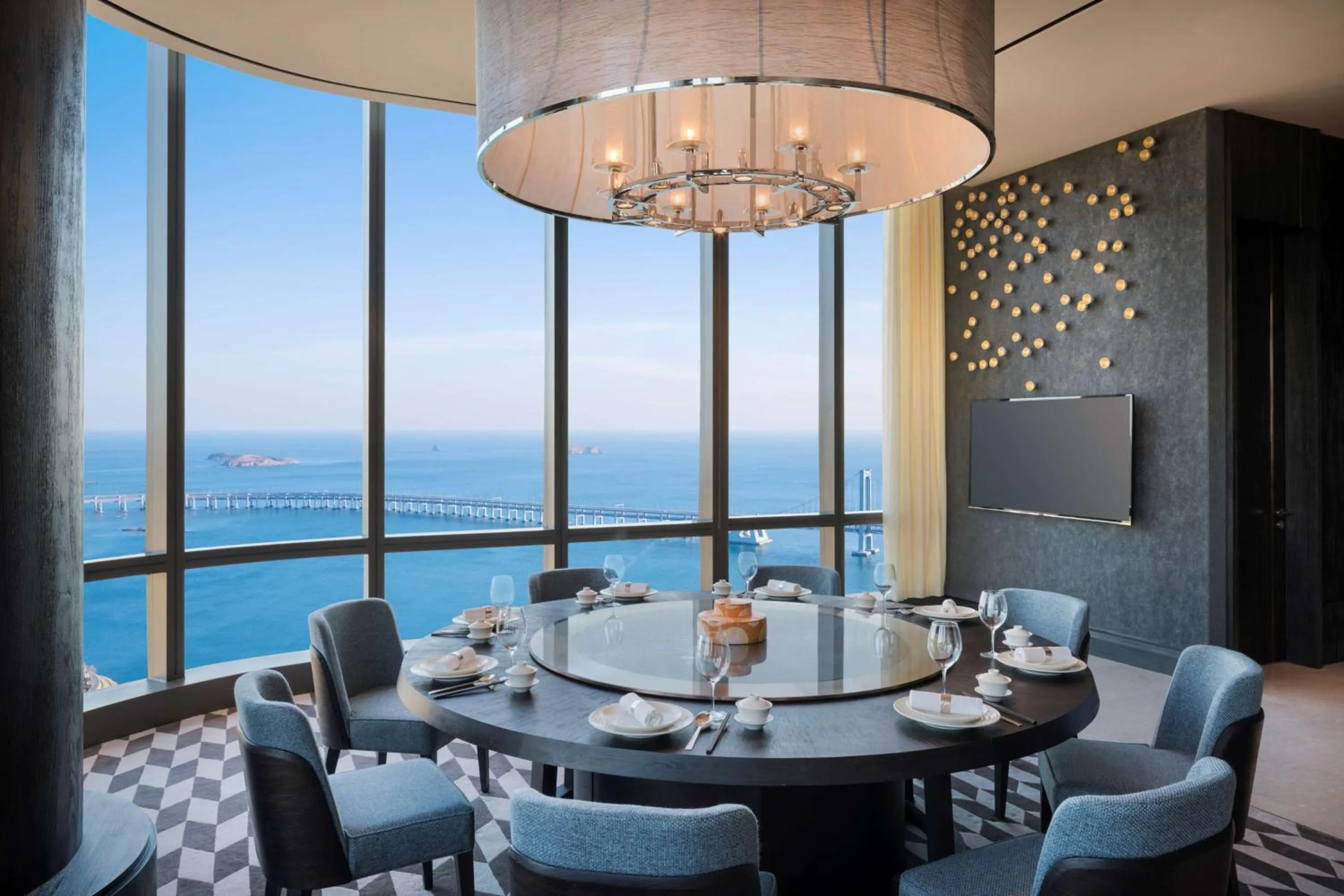 Restaurant/places to eat in Grand Hyatt Dalian