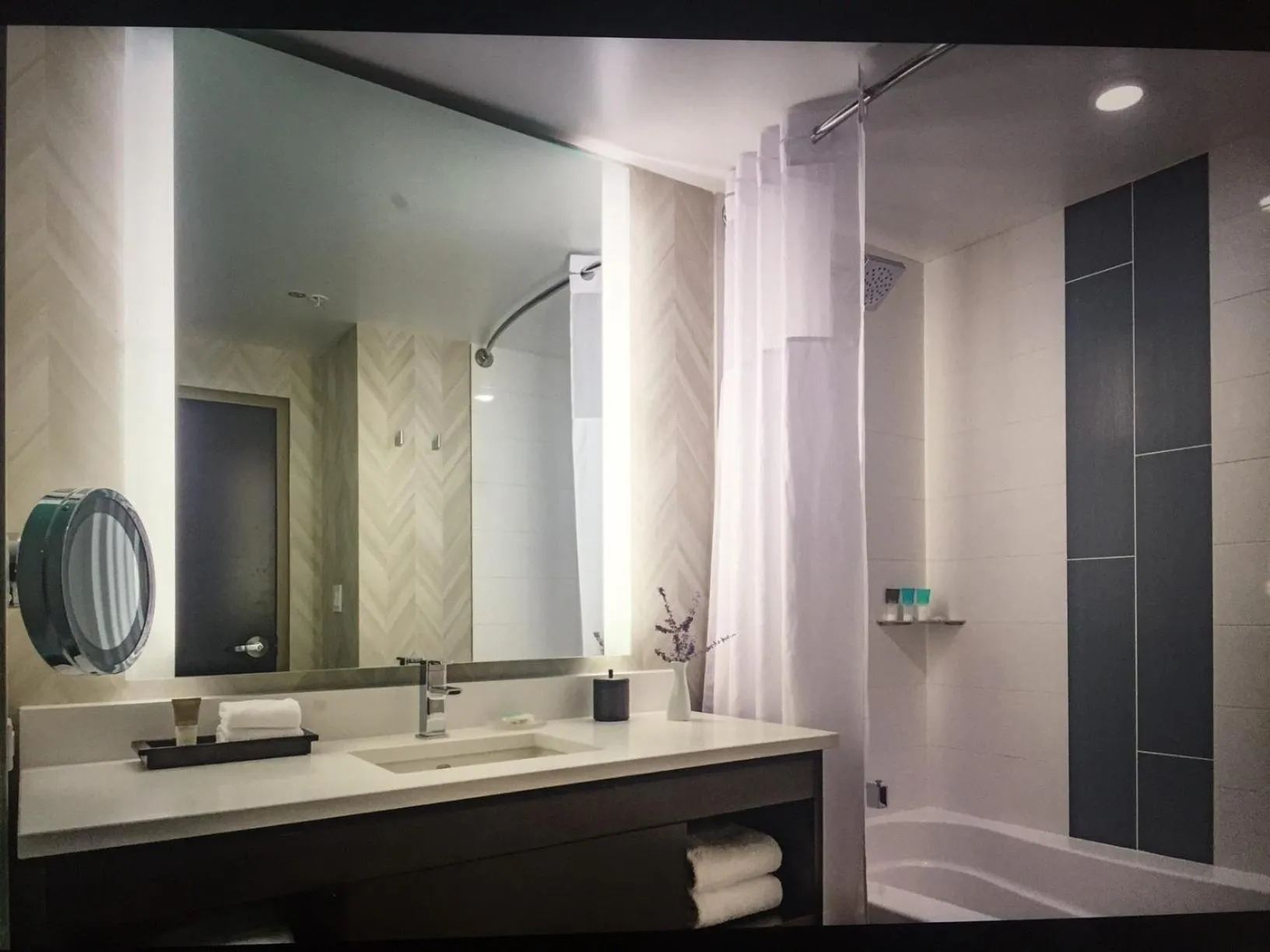 Bathroom in Hyatt Regency Aurora-Denver Conference Center