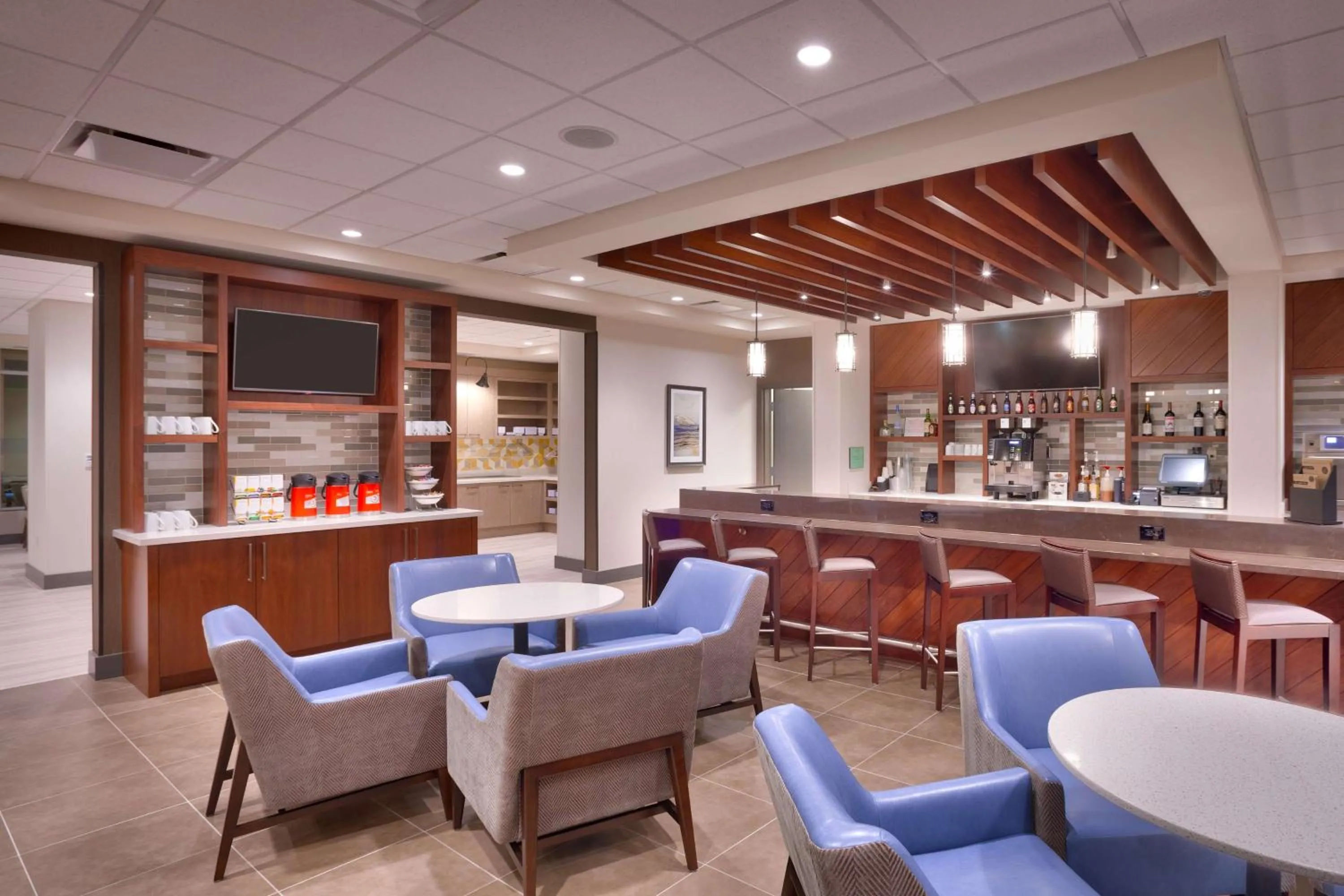 Lounge or bar in Hyatt Place Salt Lake City/Lehi
