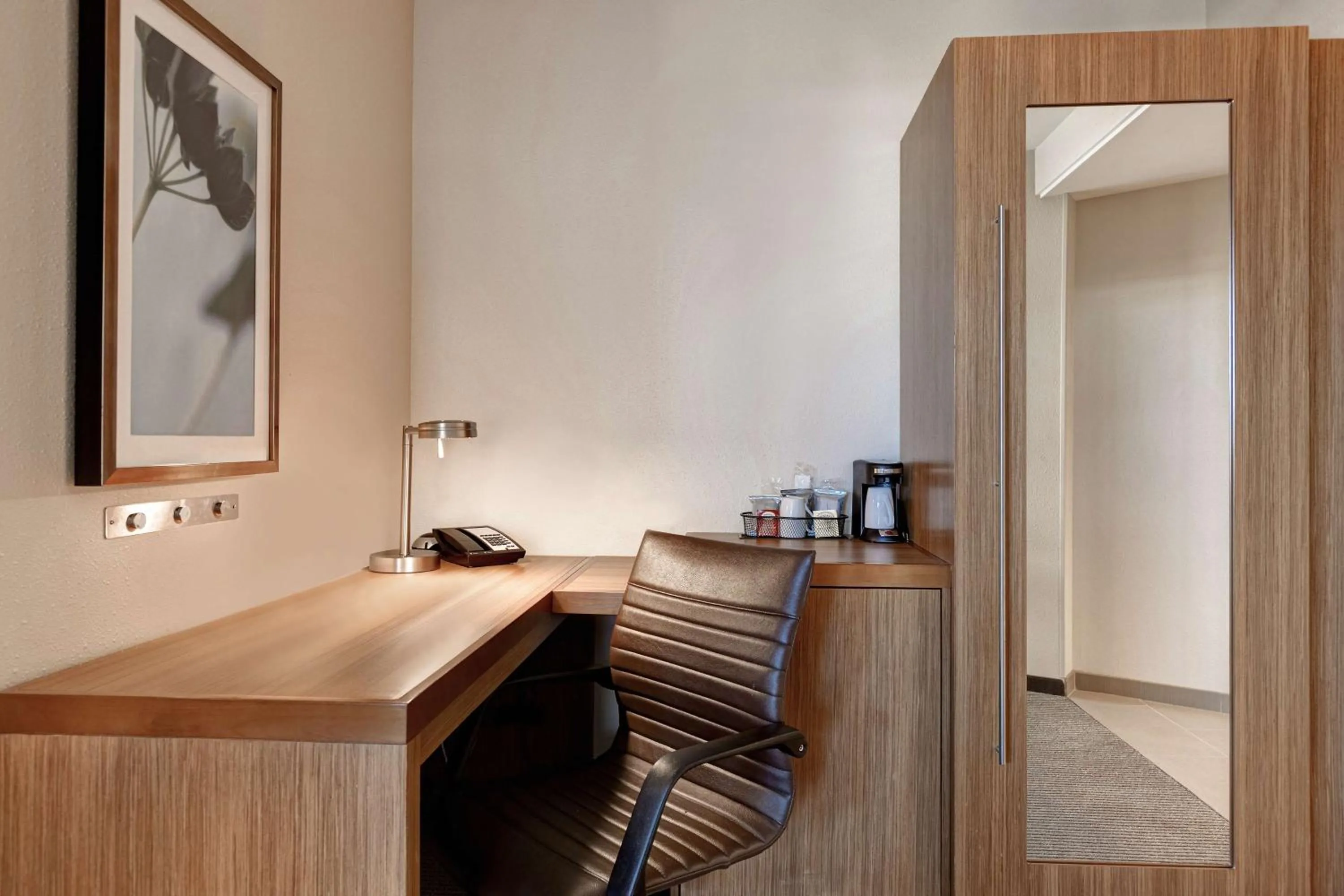 Bedroom in Hyatt Place Bloomington / Normal